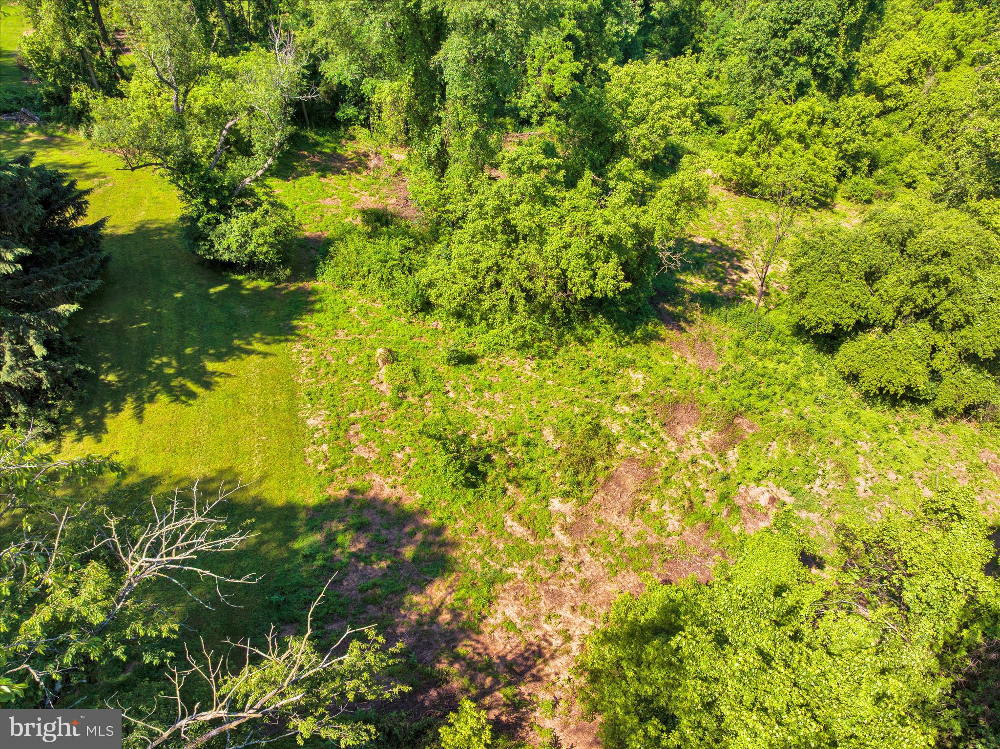HIDDEN ACRES - Land