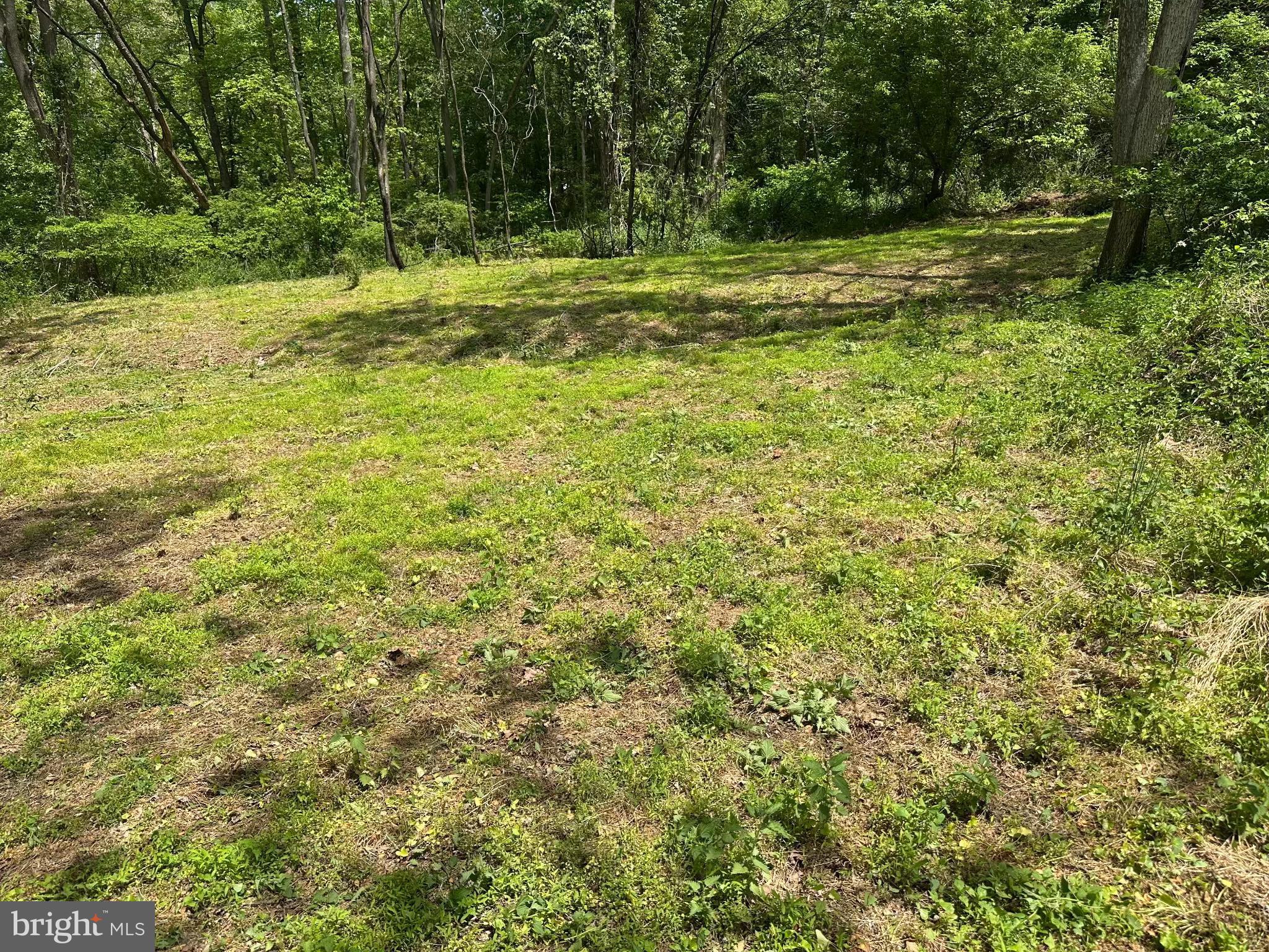 HIDDEN ACRES - Land