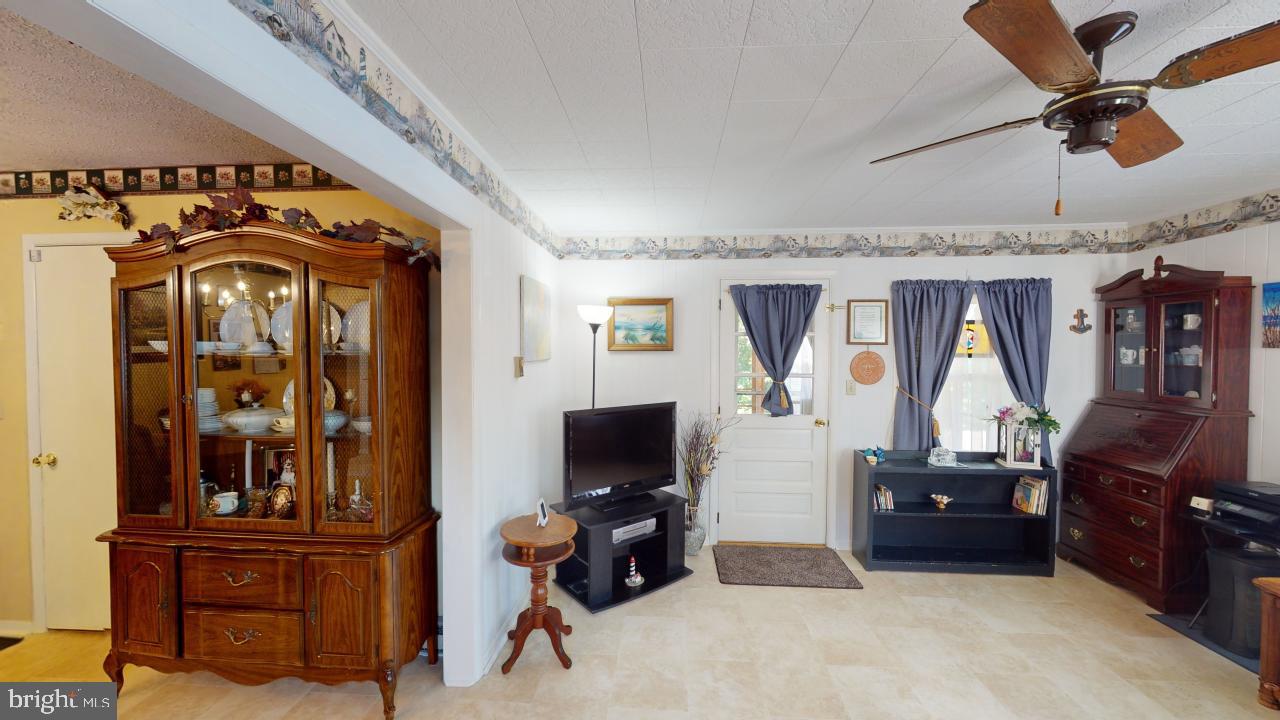 AIRPORT ADDITION - Residential