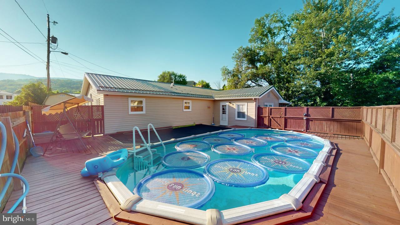 AIRPORT ADDITION - Residential