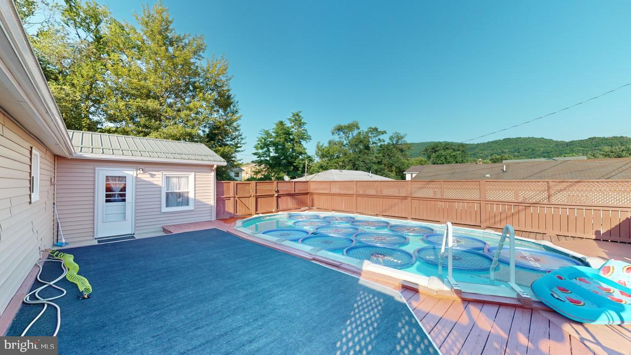 AIRPORT ADDITION - Residential