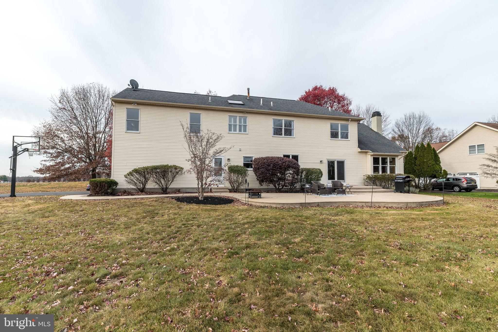 BRIDLE ESTATES - Residential