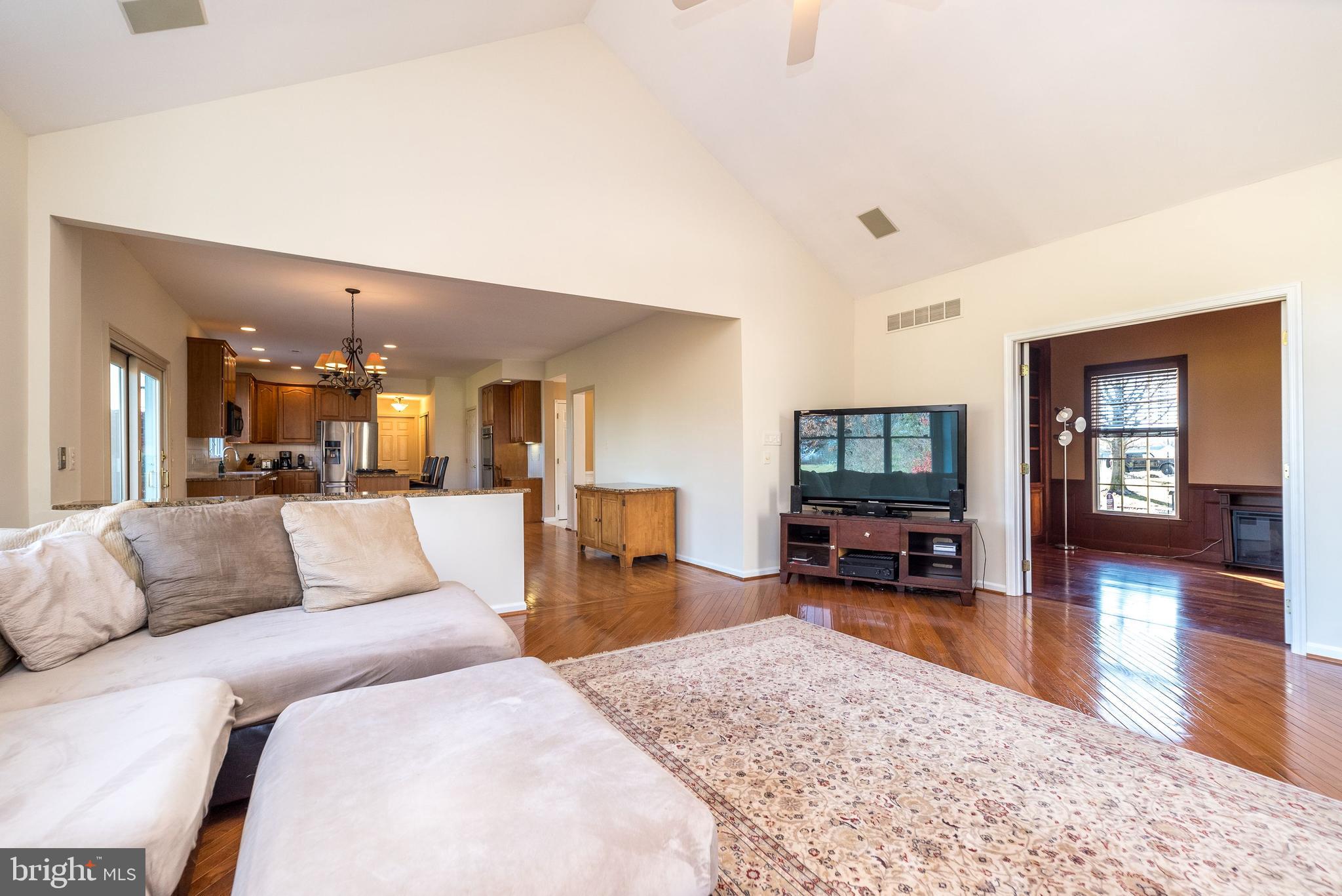 BRIDLE ESTATES - Residential