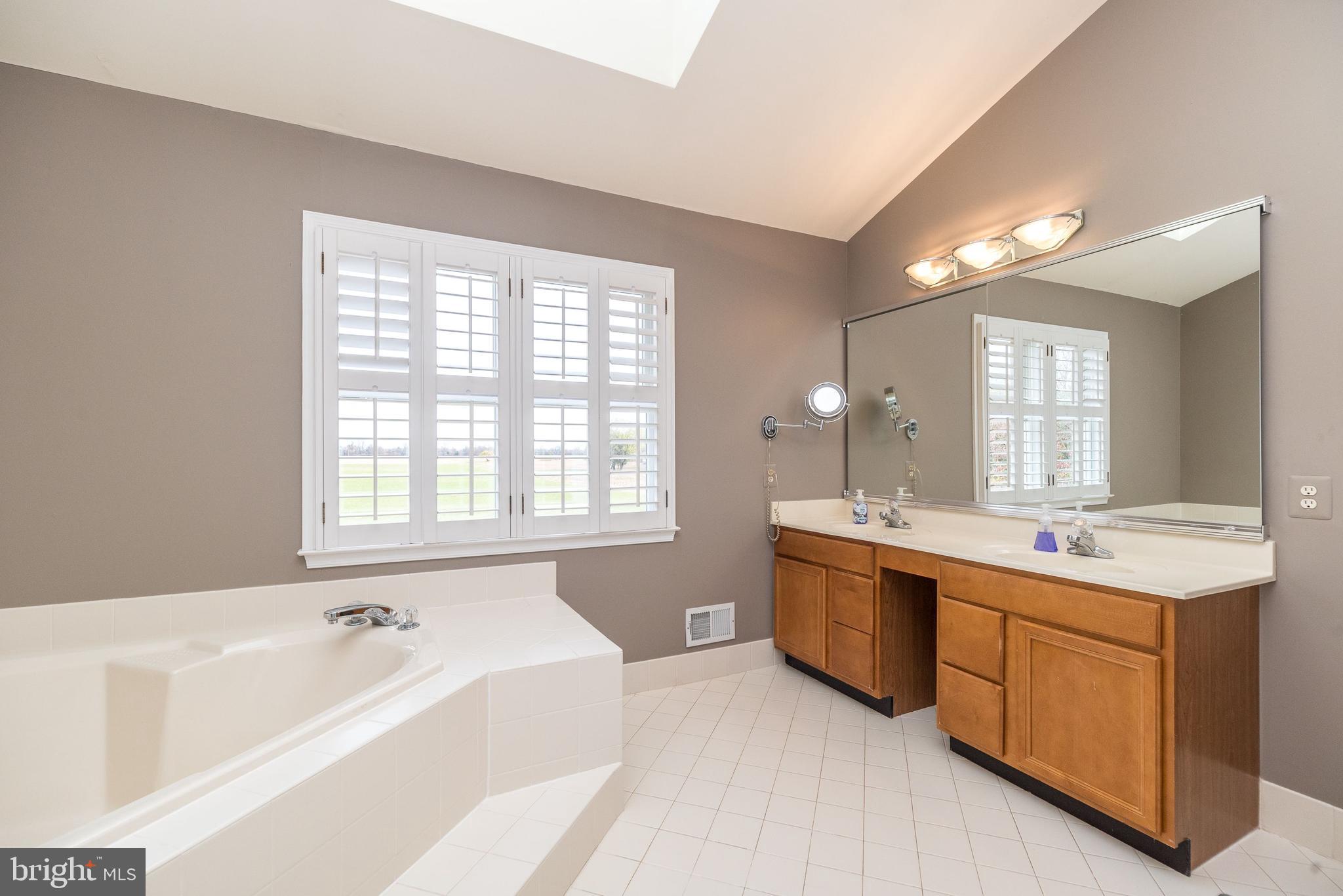 BRIDLE ESTATES - Residential