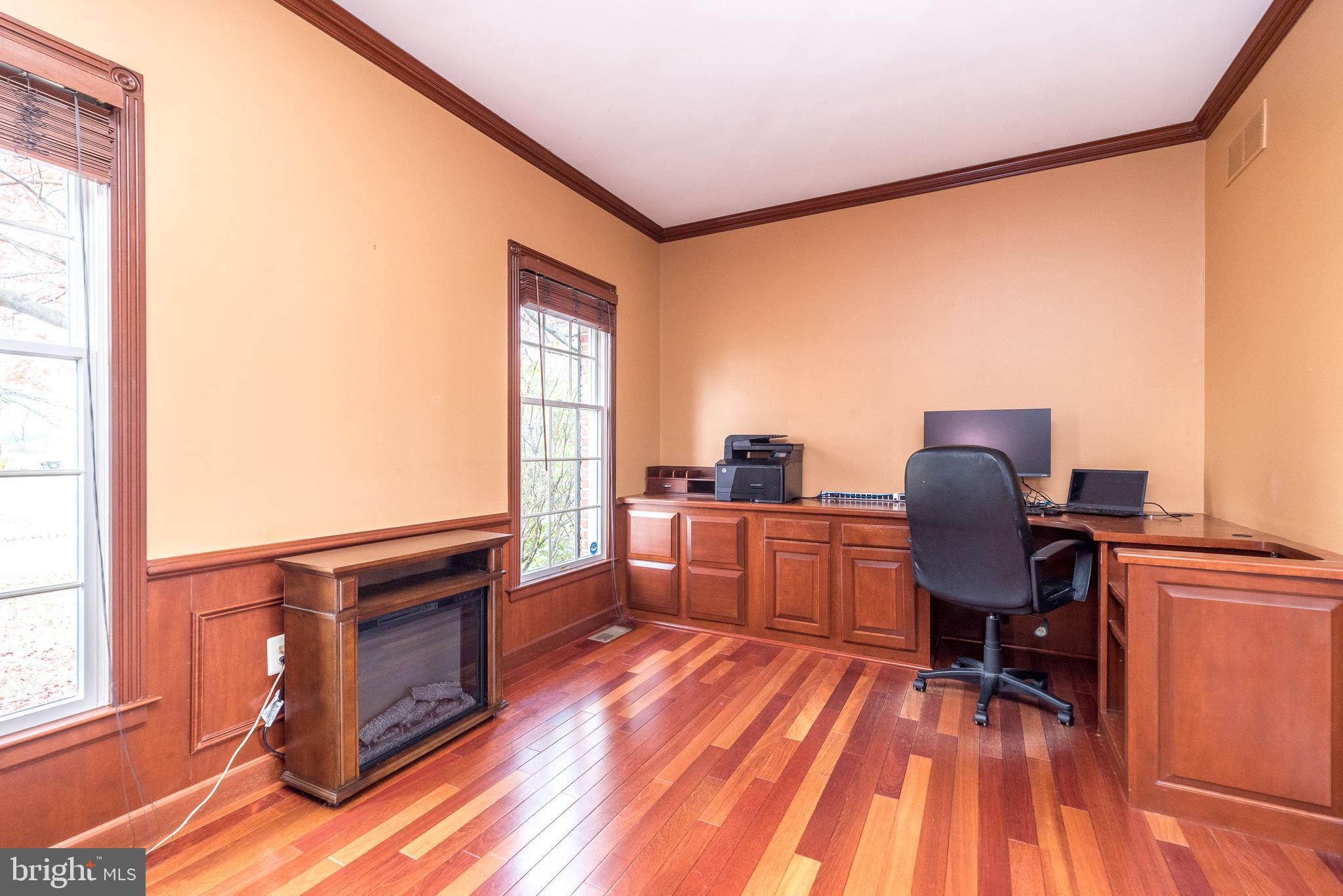 BRIDLE ESTATES - Residential