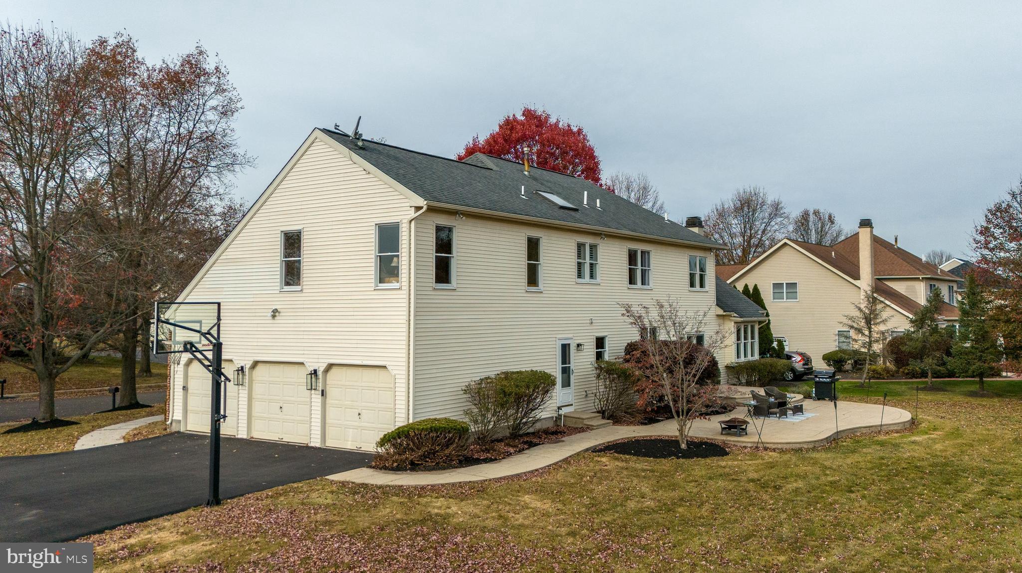 BRIDLE ESTATES - Residential