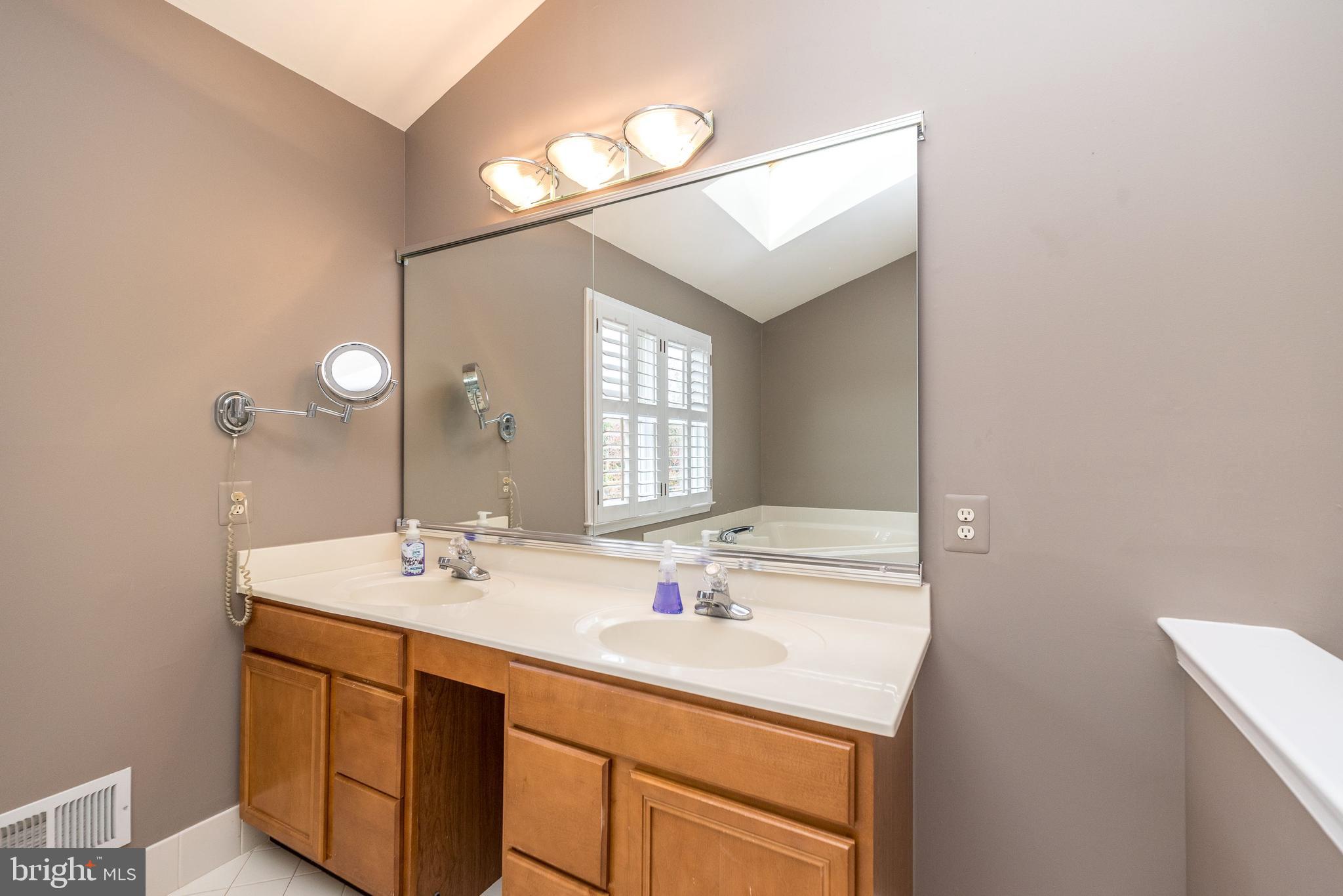 BRIDLE ESTATES - Residential