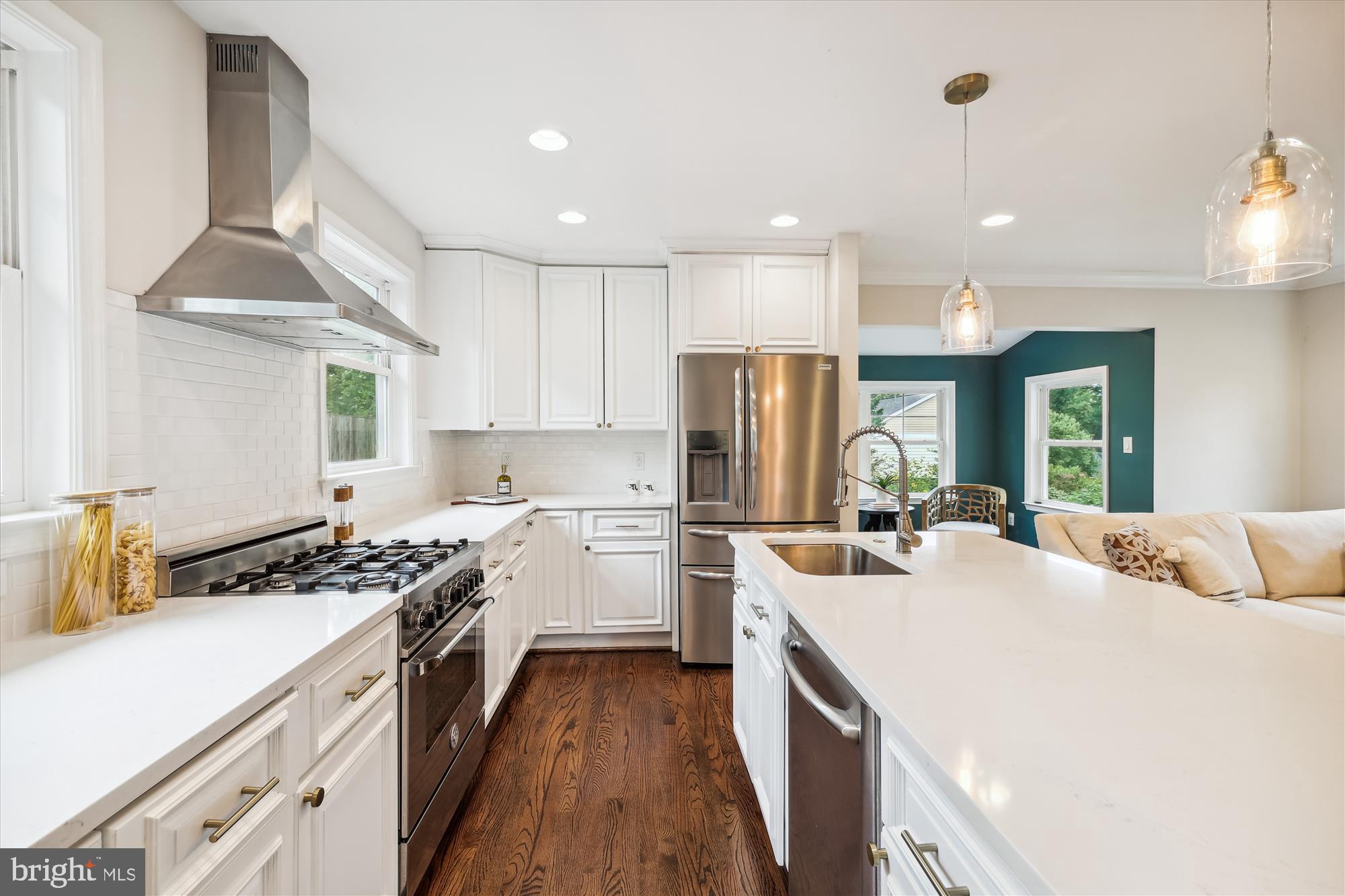 KENSINGTON VIEW - Residential