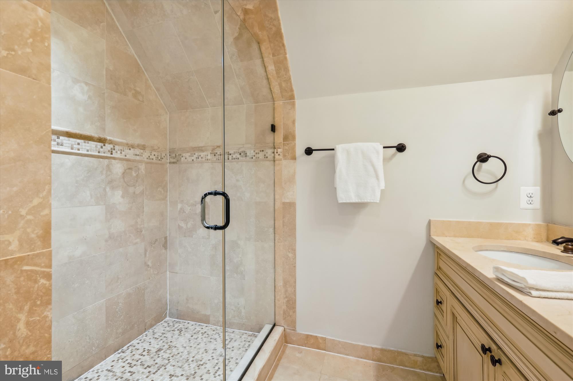 KENSINGTON VIEW - Residential