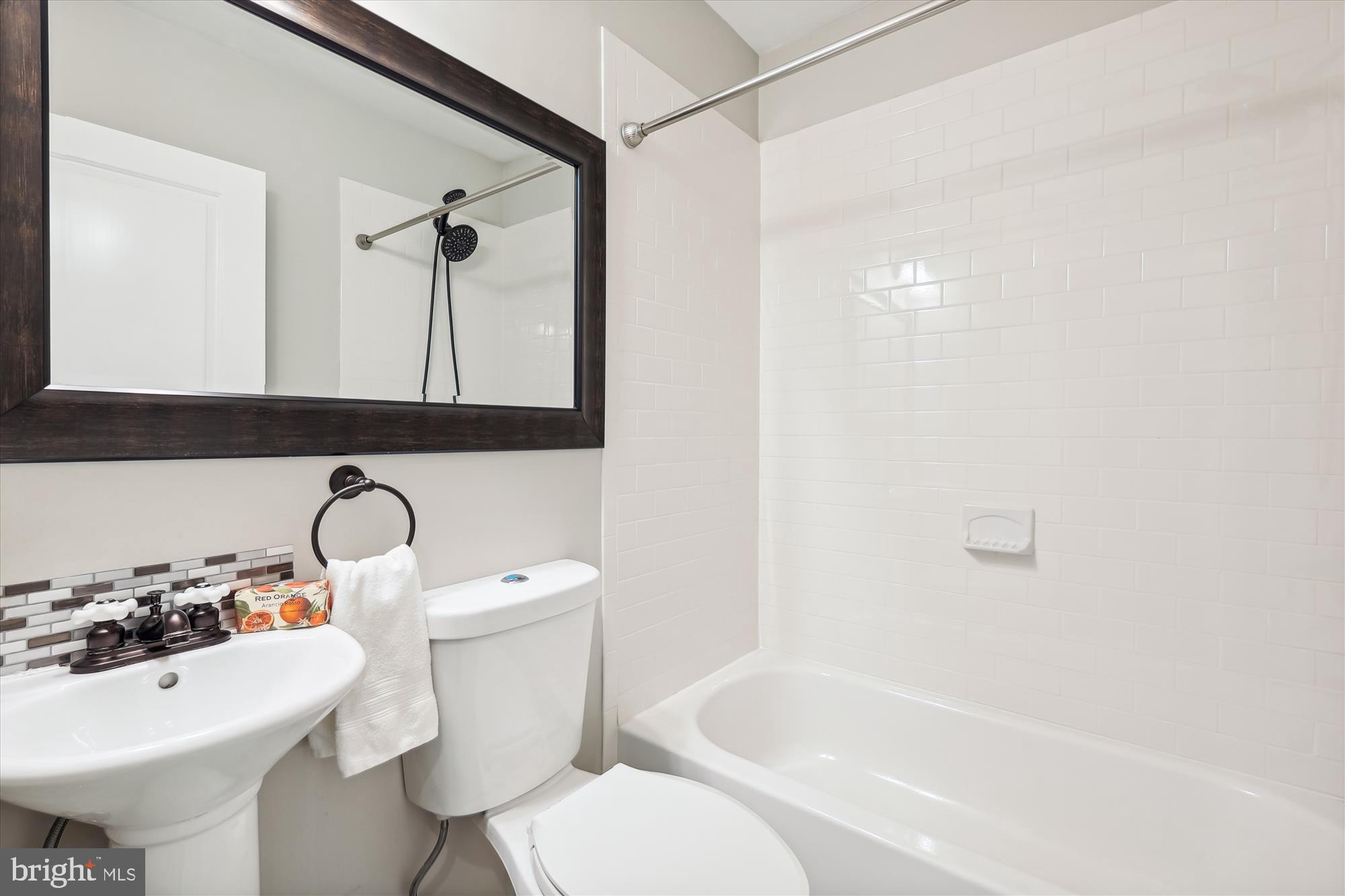 KENSINGTON VIEW - Residential