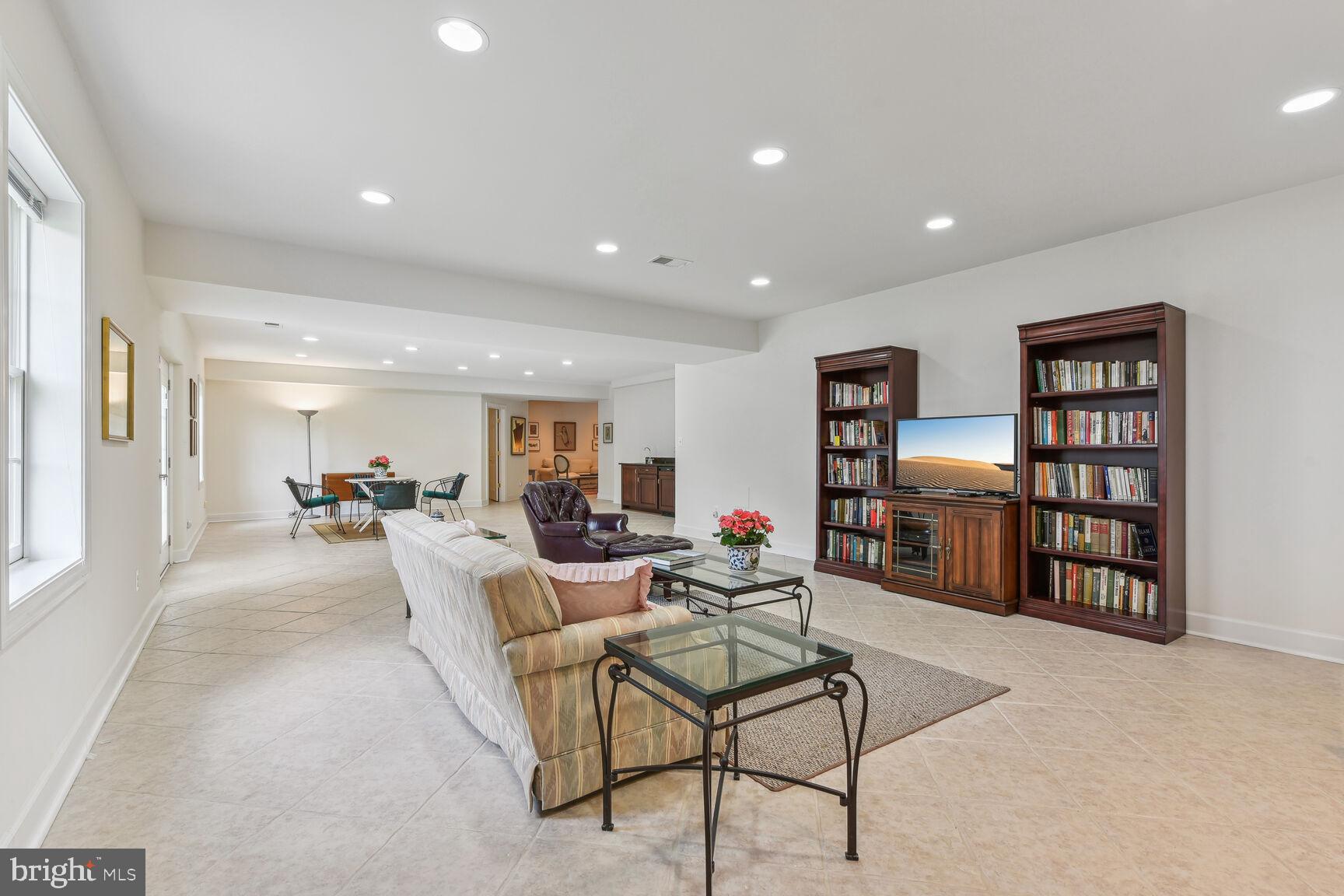 ASHGROVE PLANTATION - Residential