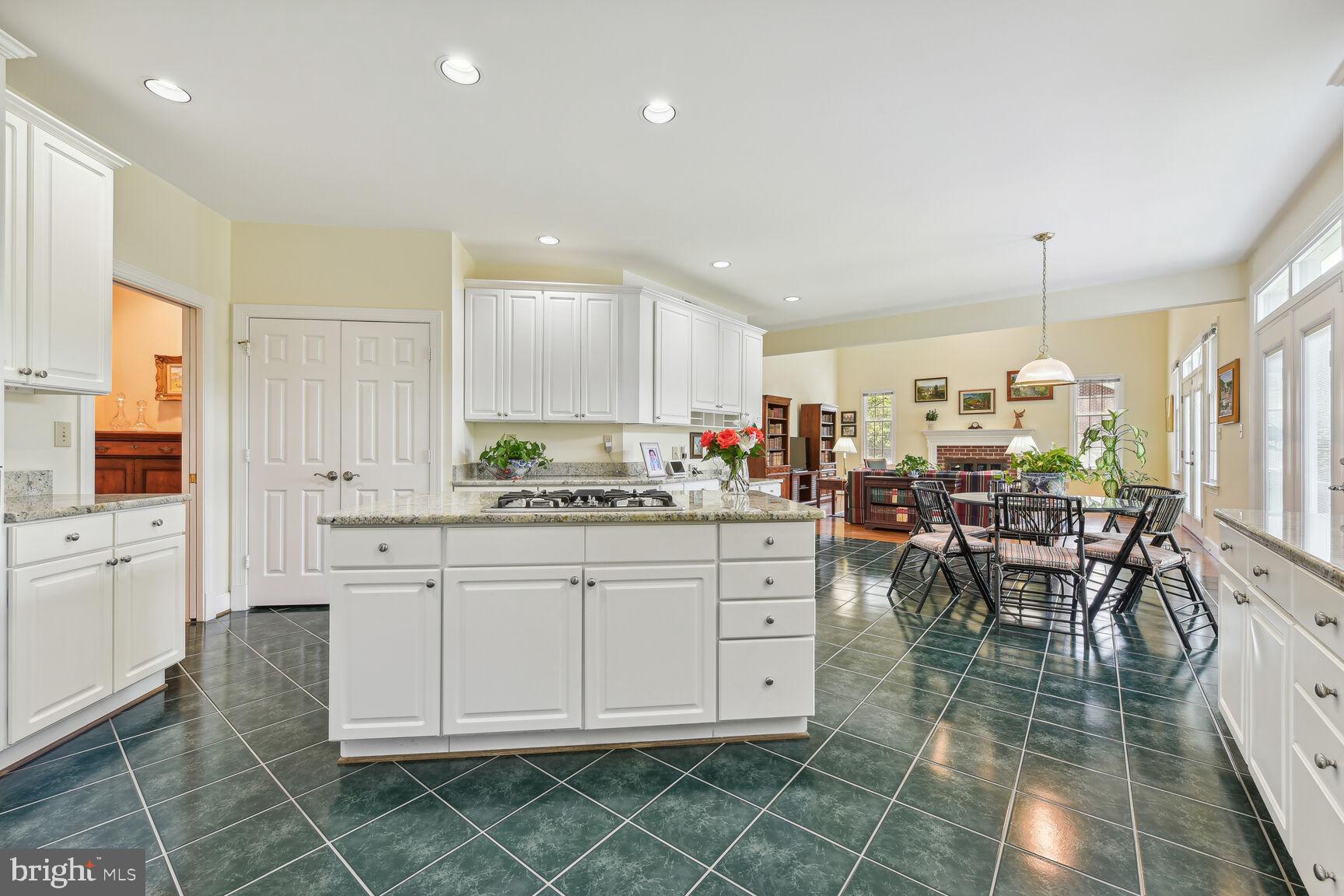 ASHGROVE PLANTATION - Residential