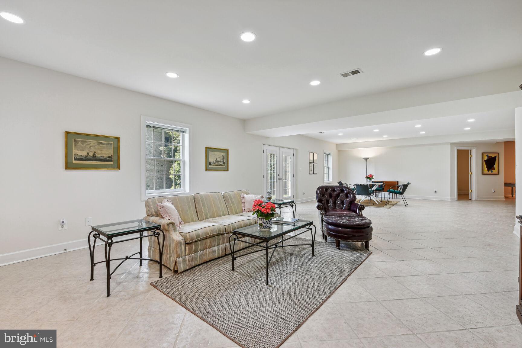 ASHGROVE PLANTATION - Residential