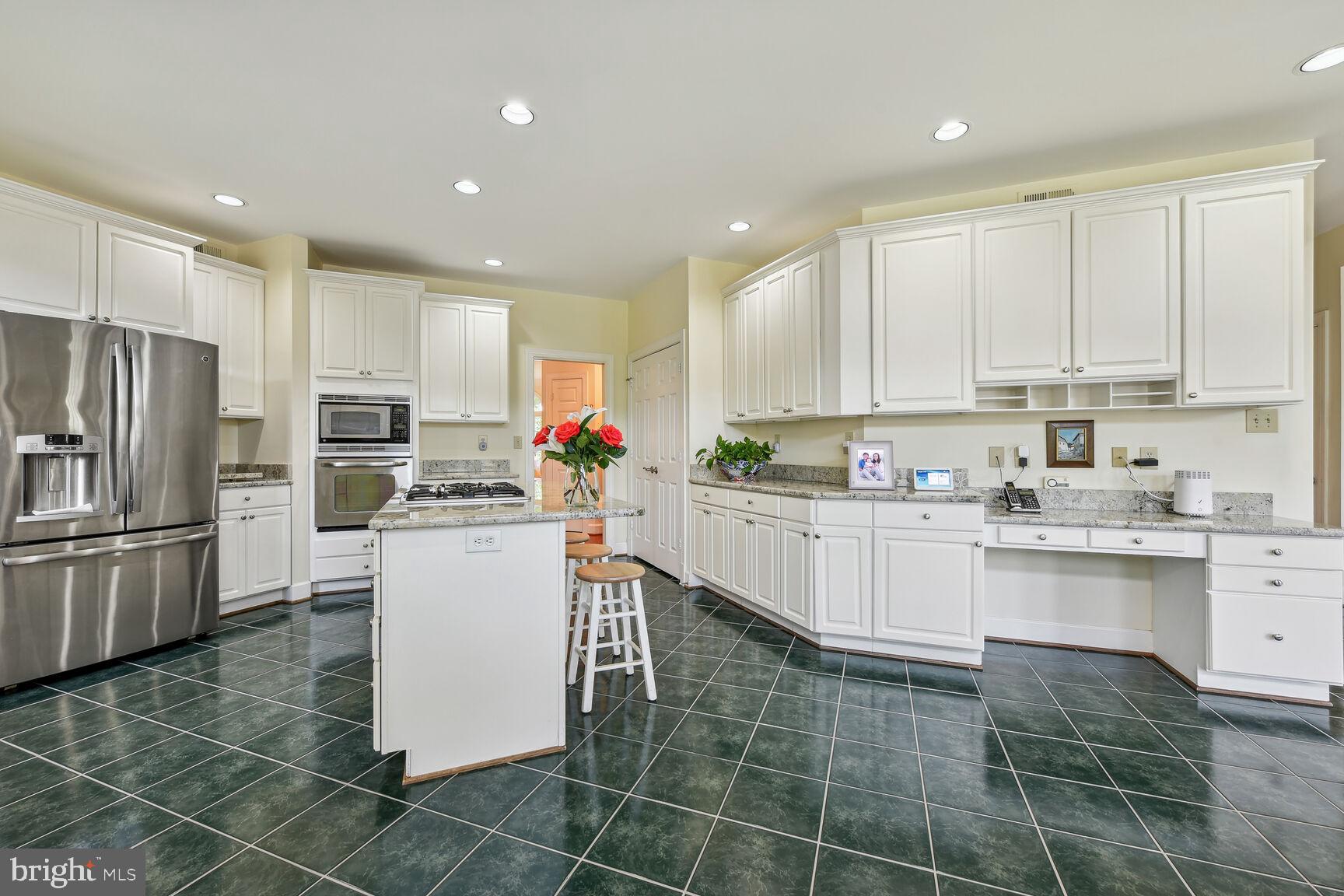 ASHGROVE PLANTATION - Residential