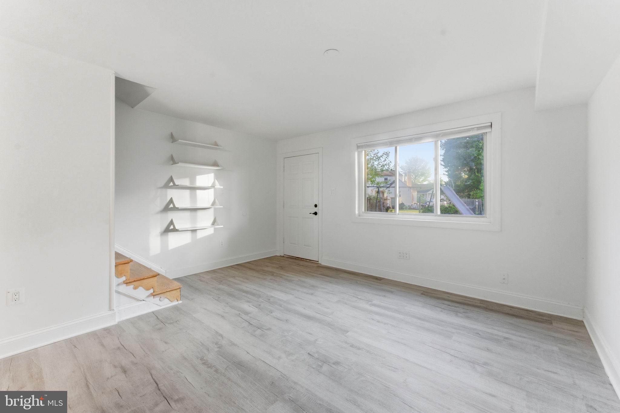 1210 WESTVIEW TERRACE