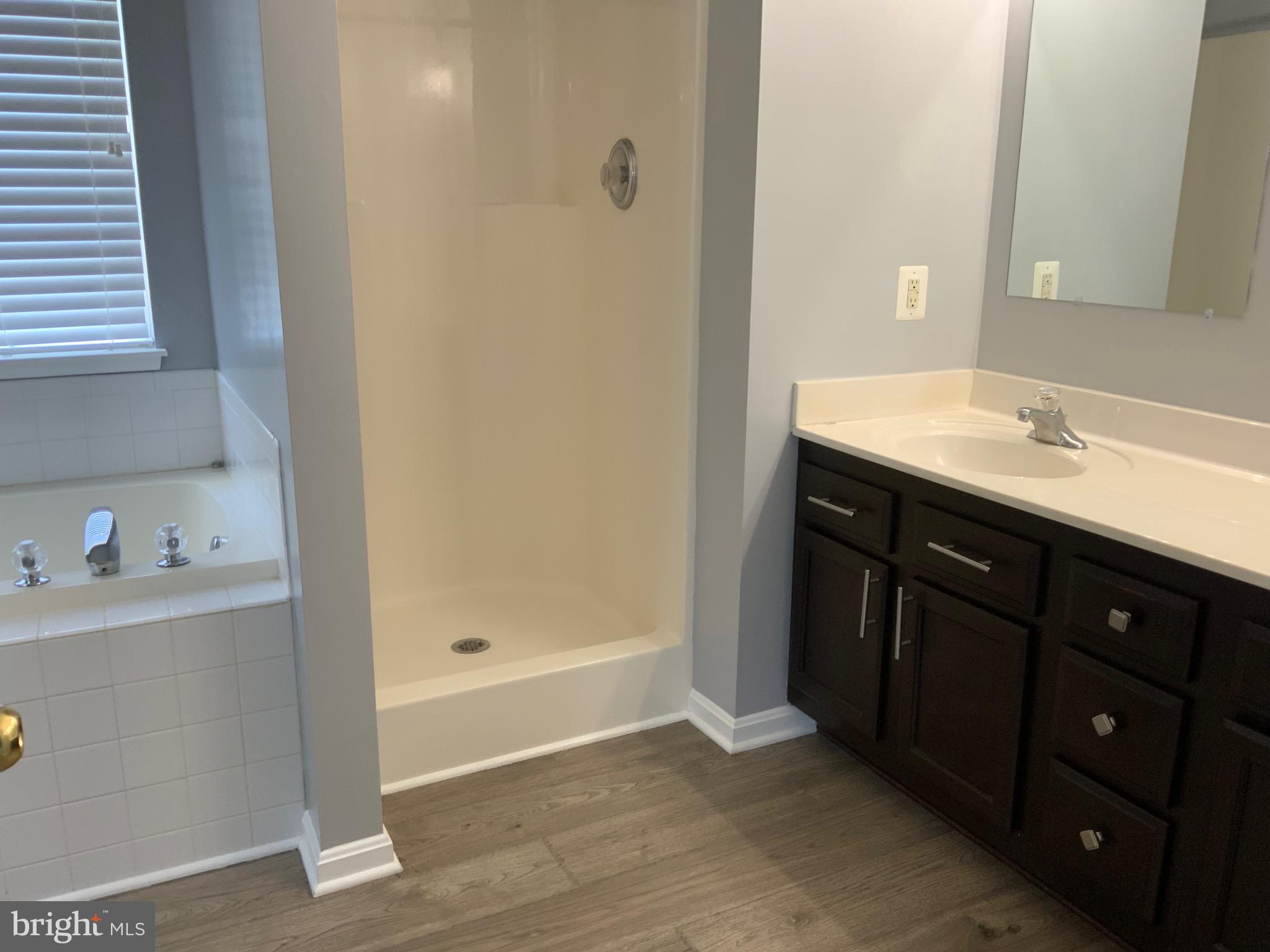 SHEFFIELD - Residential Lease