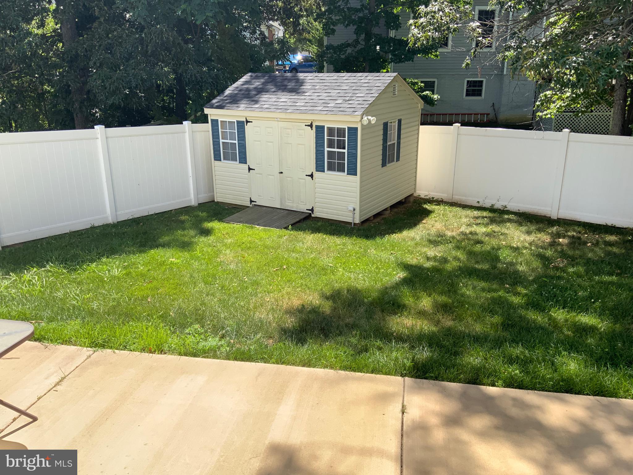 SHEFFIELD - Residential Lease