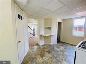 NEWPORT - Residential Lease