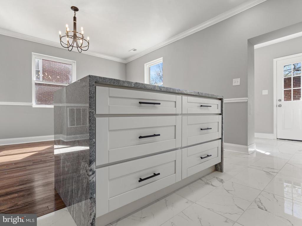 NORTHWOOD - Residential