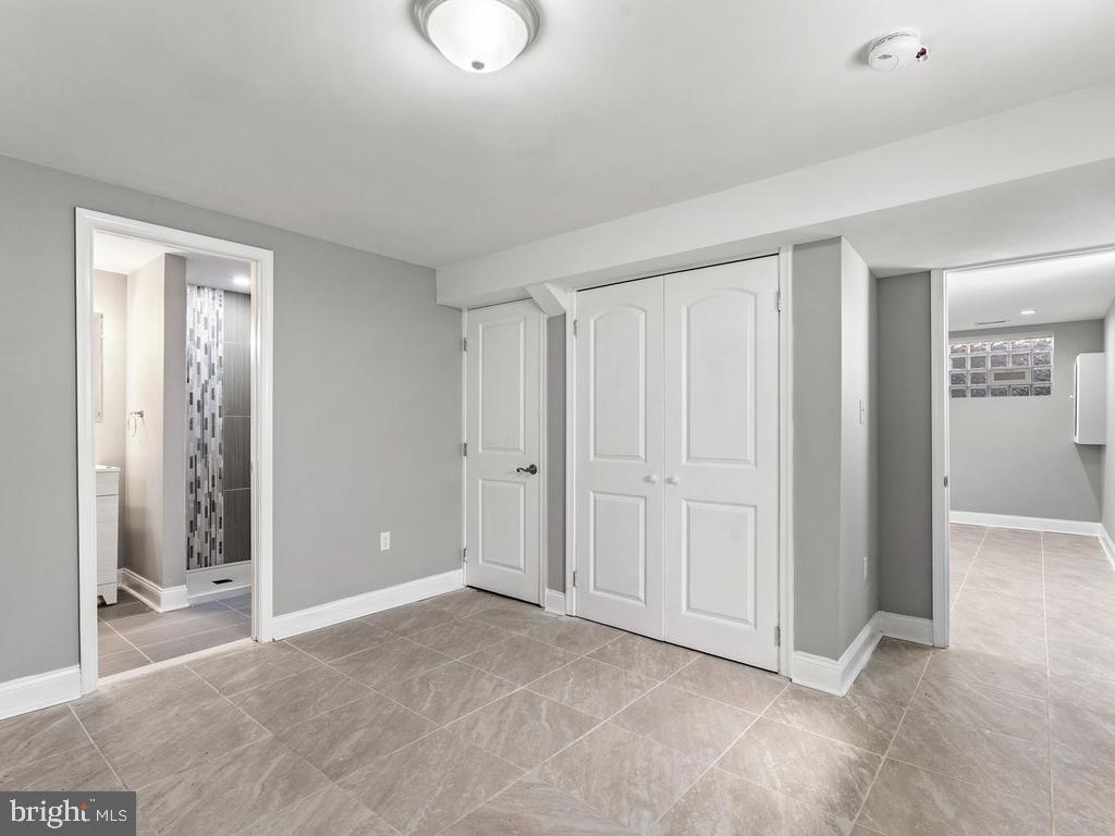 NORTHWOOD - Residential