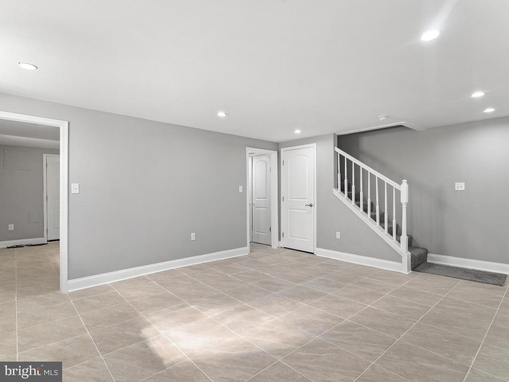 NORTHWOOD - Residential