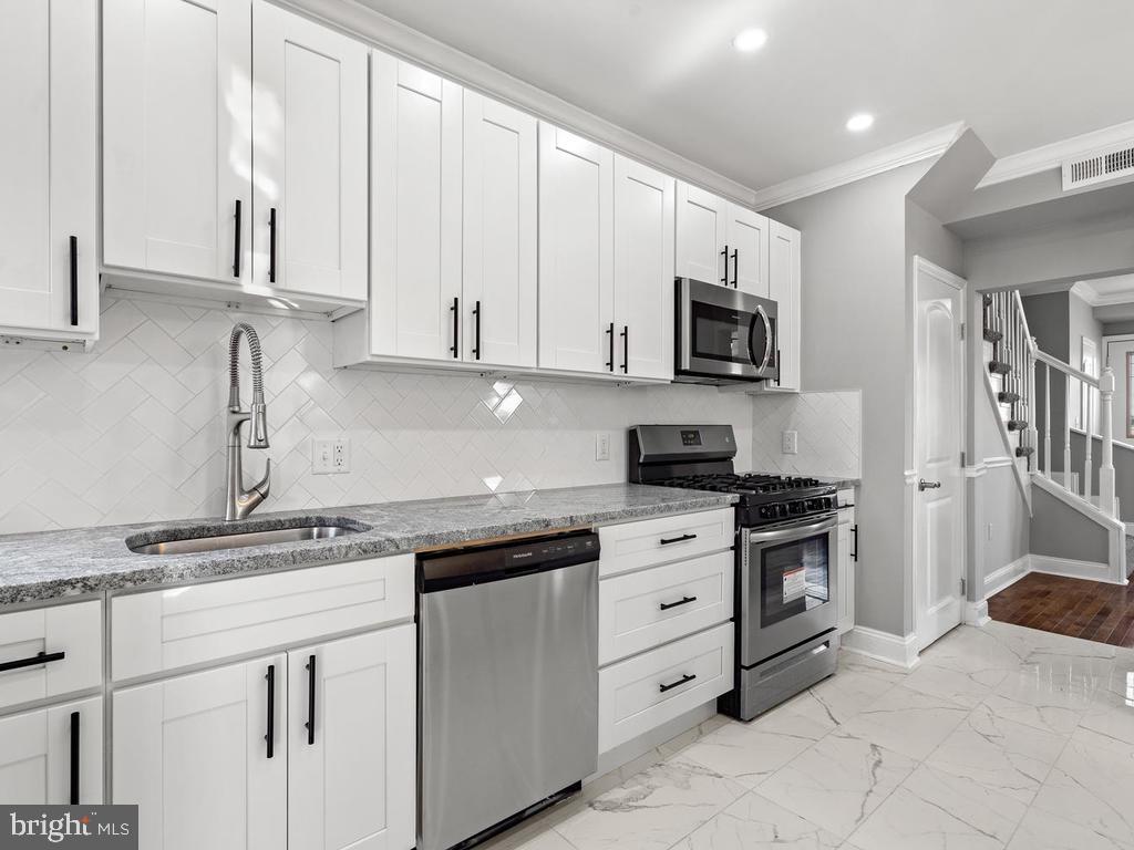 NORTHWOOD - Residential