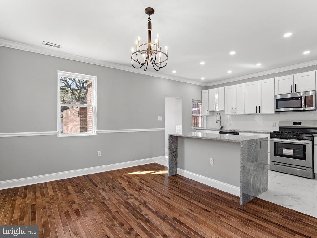 NORTHWOOD - Residential