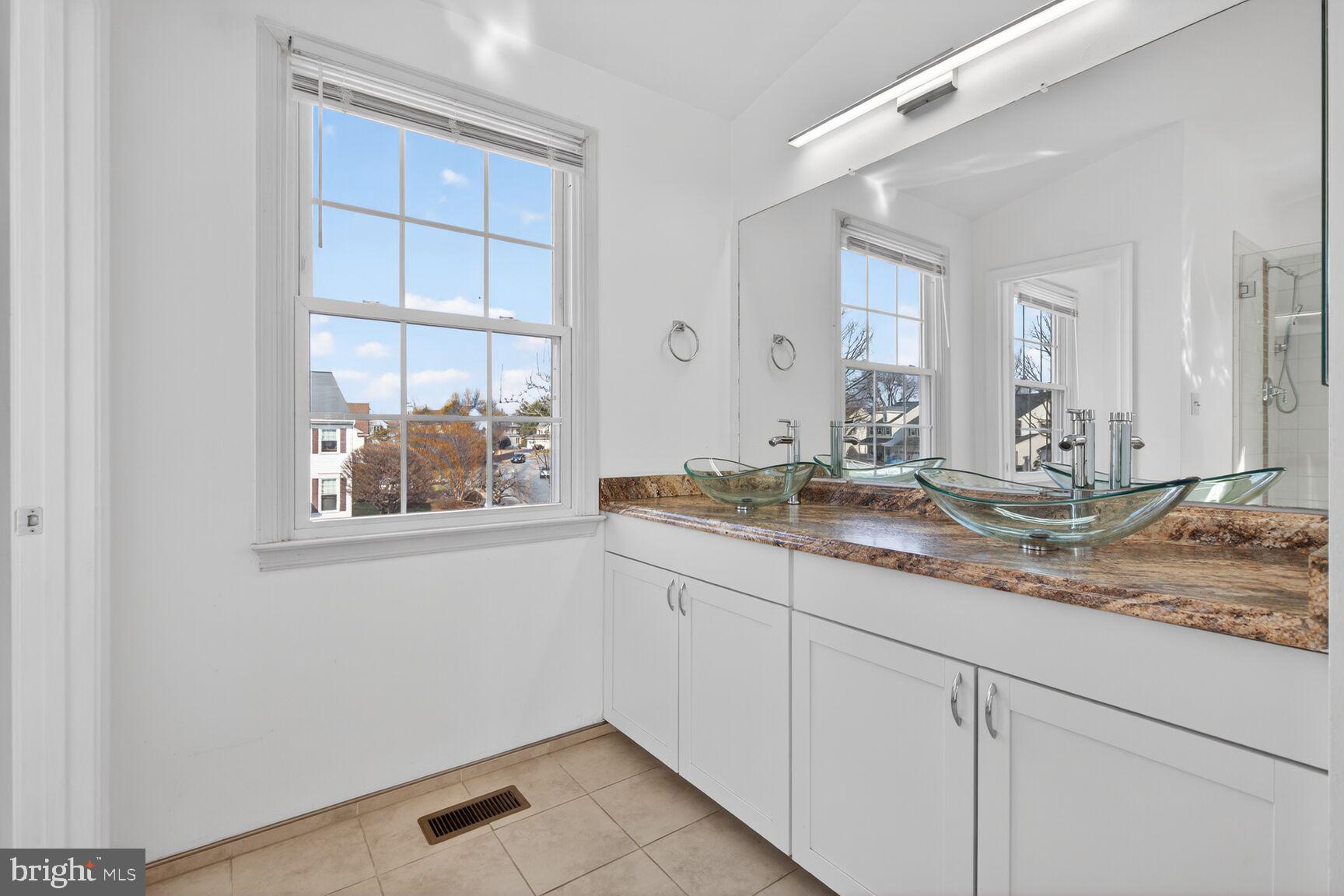 ARMFIELD FARMS - Residential