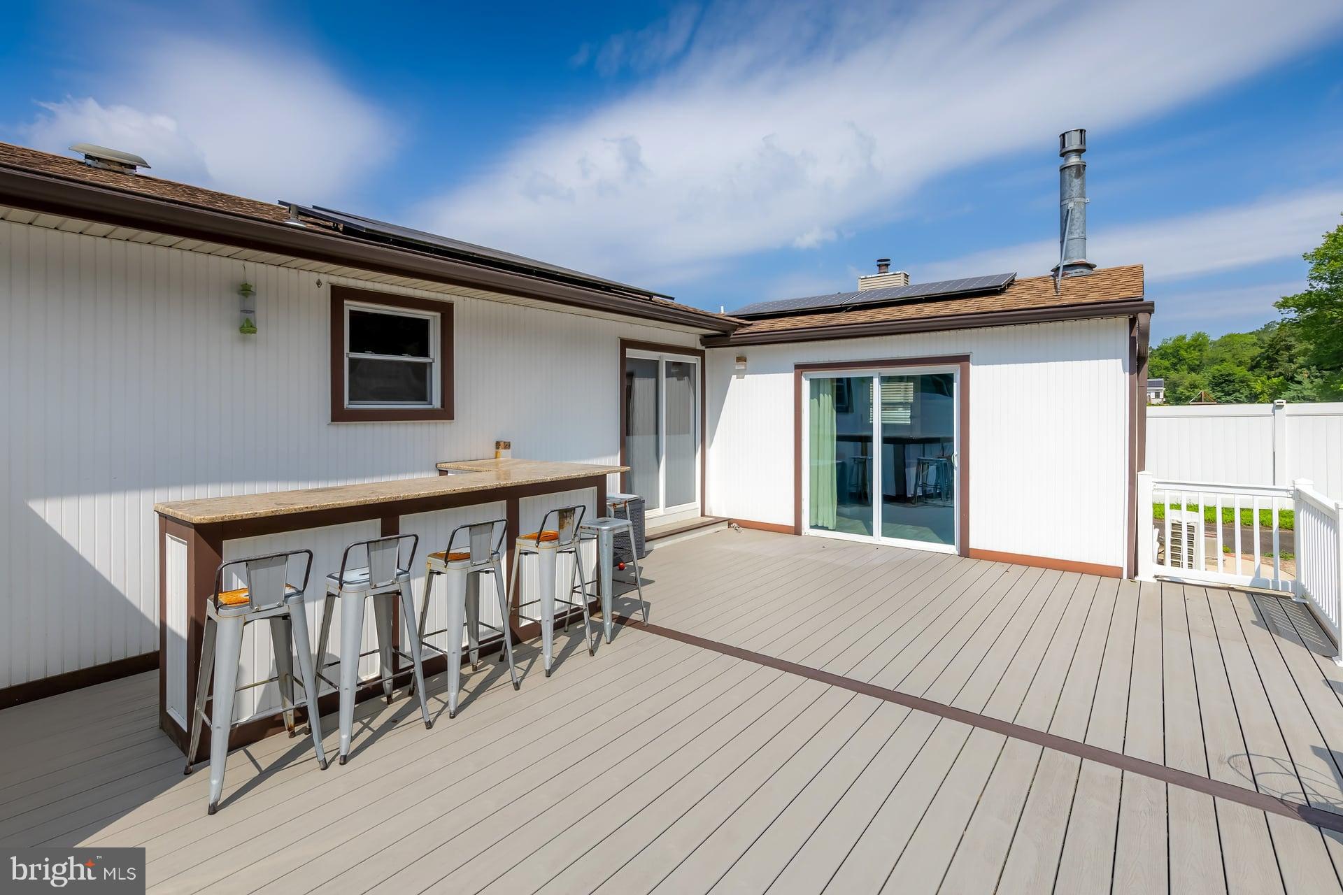 10 FRANKLIN AVENUE