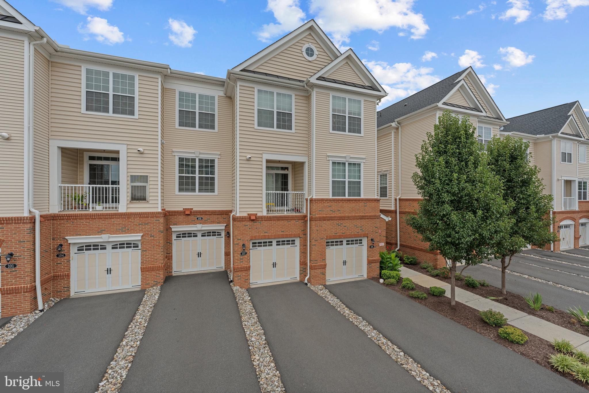 23235 MILLTOWN KNOLL SQUARE 107