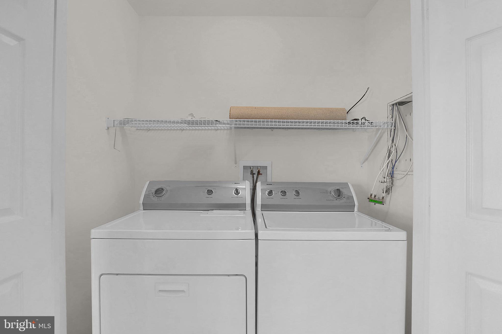 SUNSET TOWNHOMES - Residential