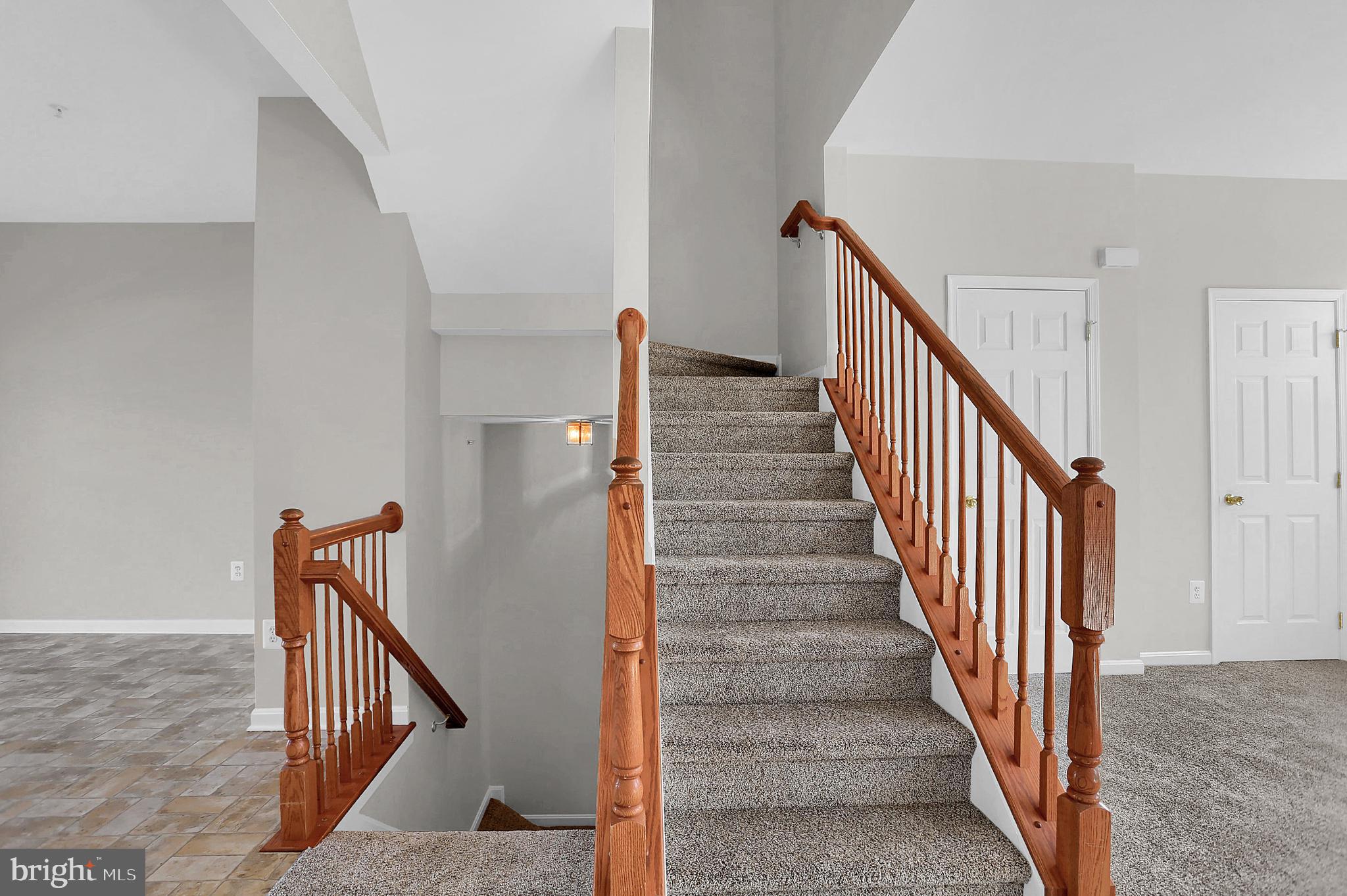 SUNSET TOWNHOMES - Residential