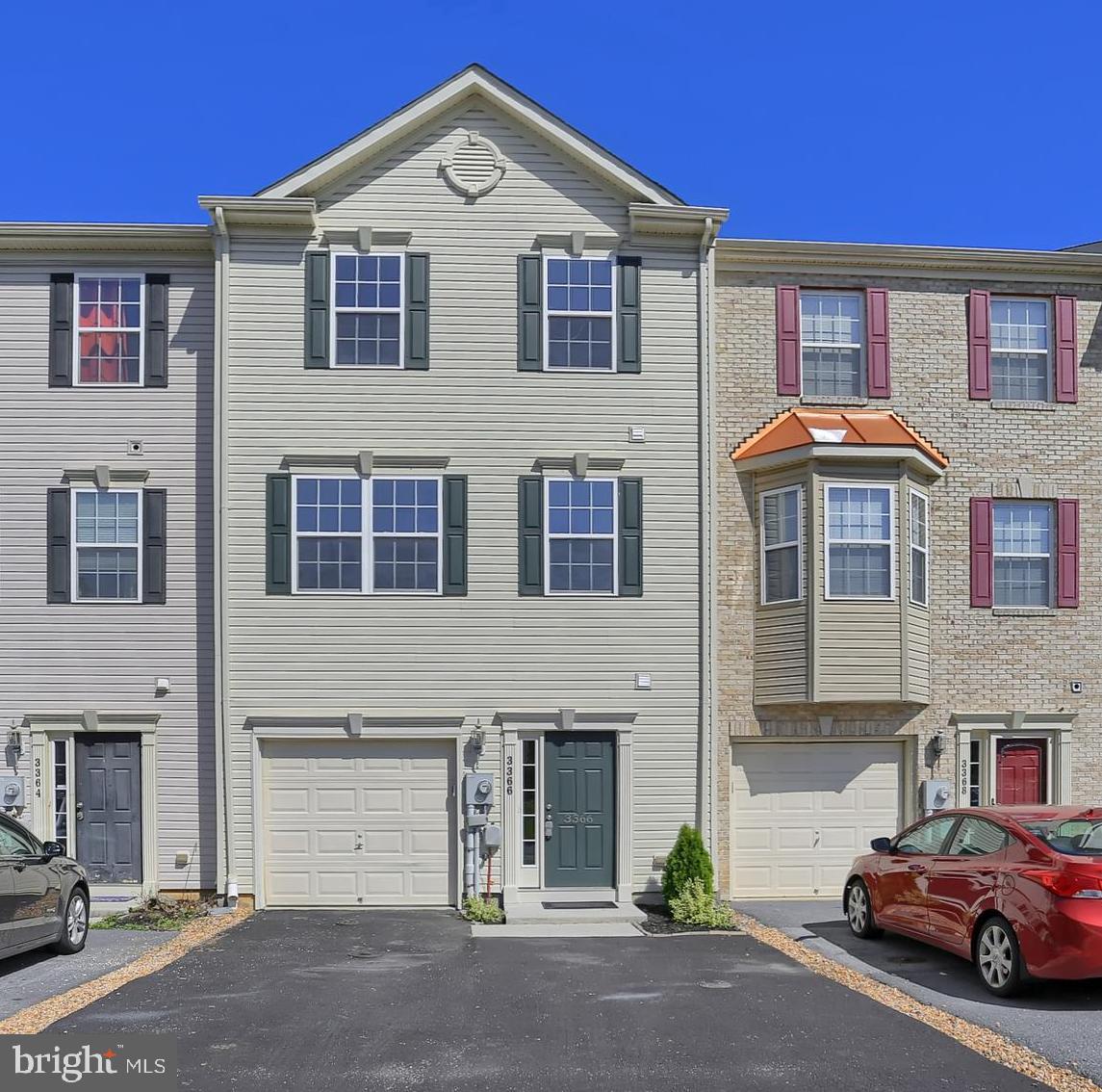 SUNSET TOWNHOMES - Residential