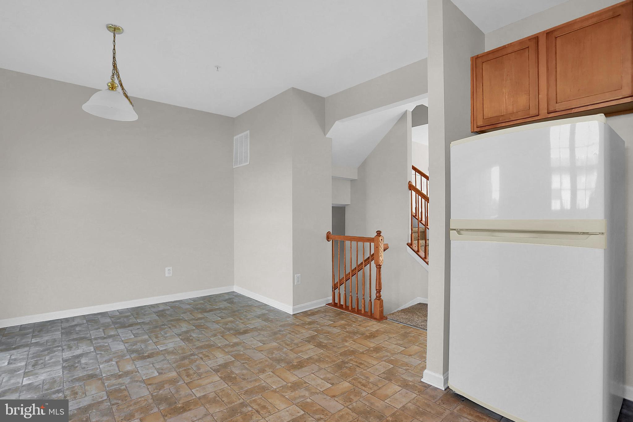 SUNSET TOWNHOMES - Residential