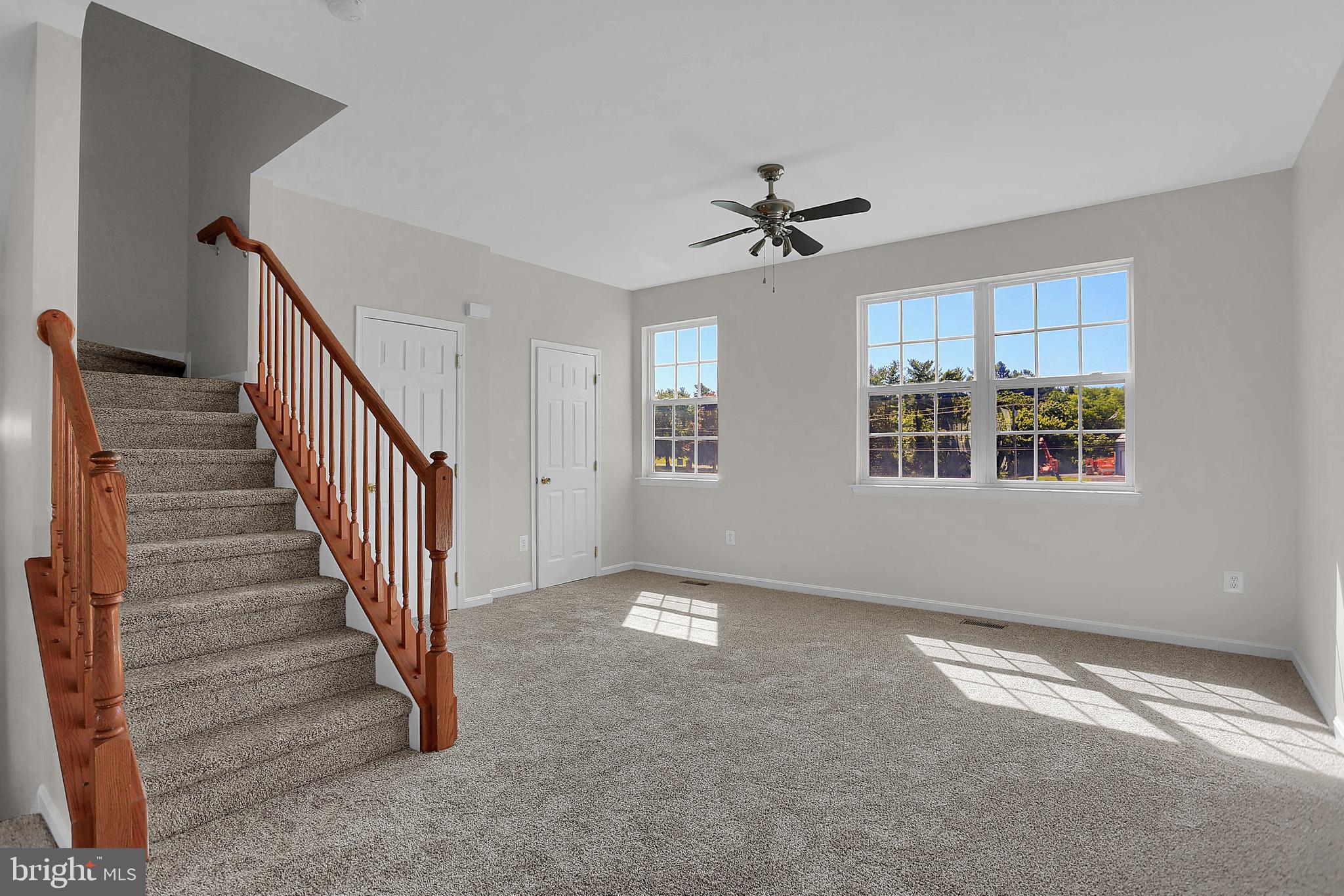 SUNSET TOWNHOMES - Residential