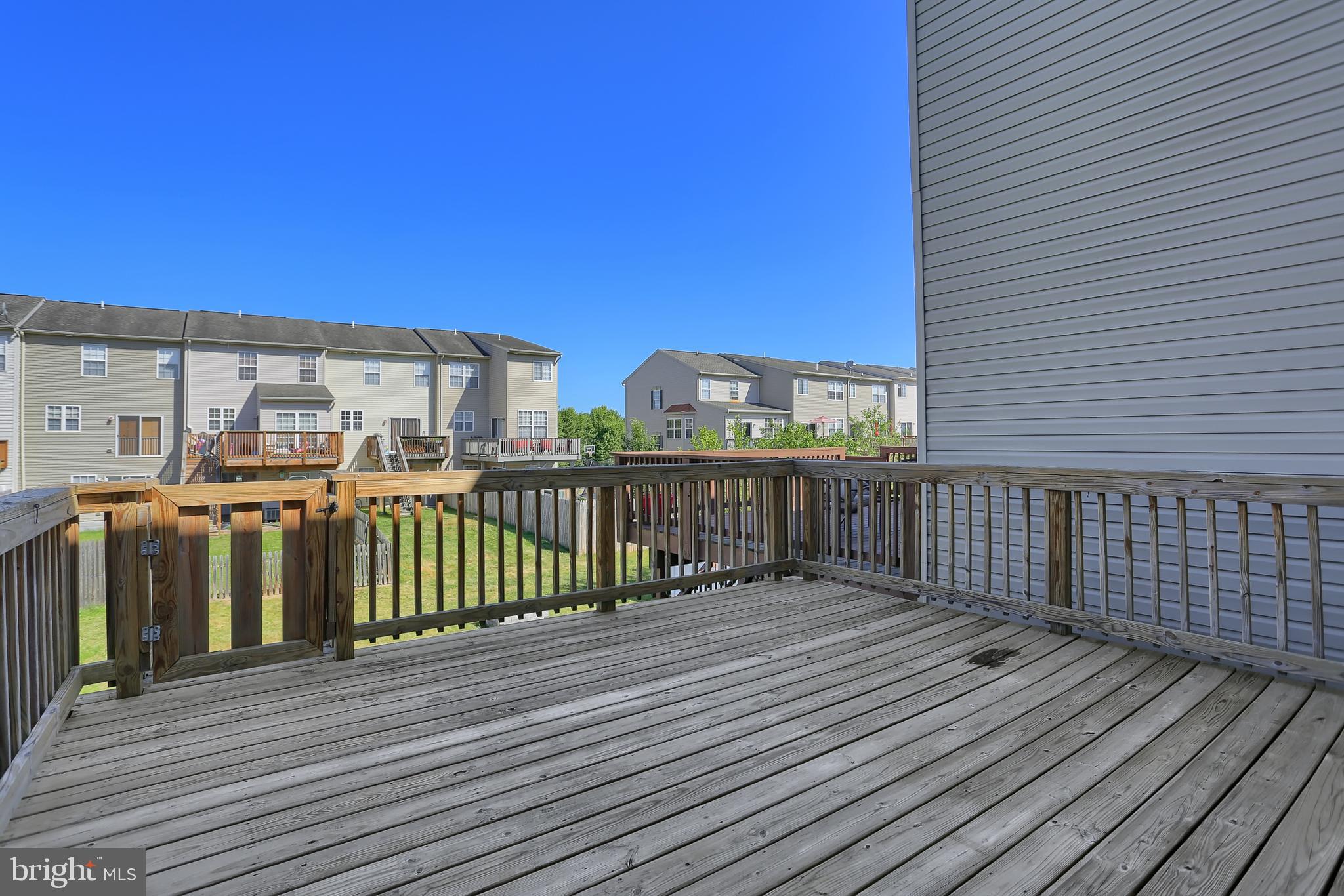 SUNSET TOWNHOMES - Residential