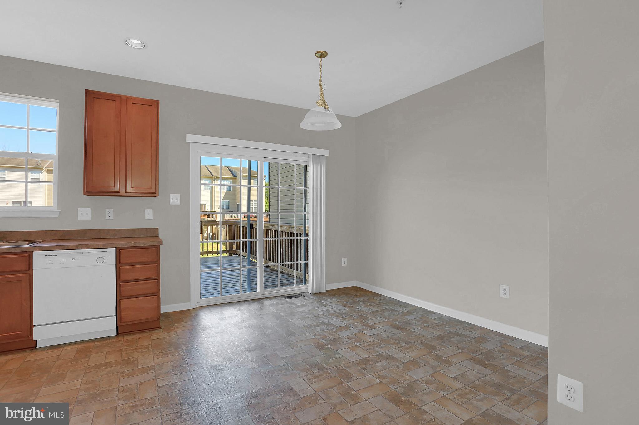 SUNSET TOWNHOMES - Residential