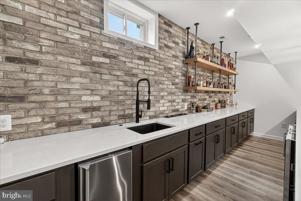 LANDSDALE - Residential