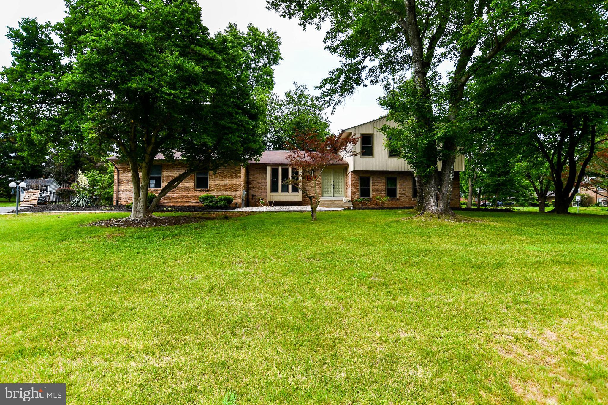 1423 ALBERT DRIVE