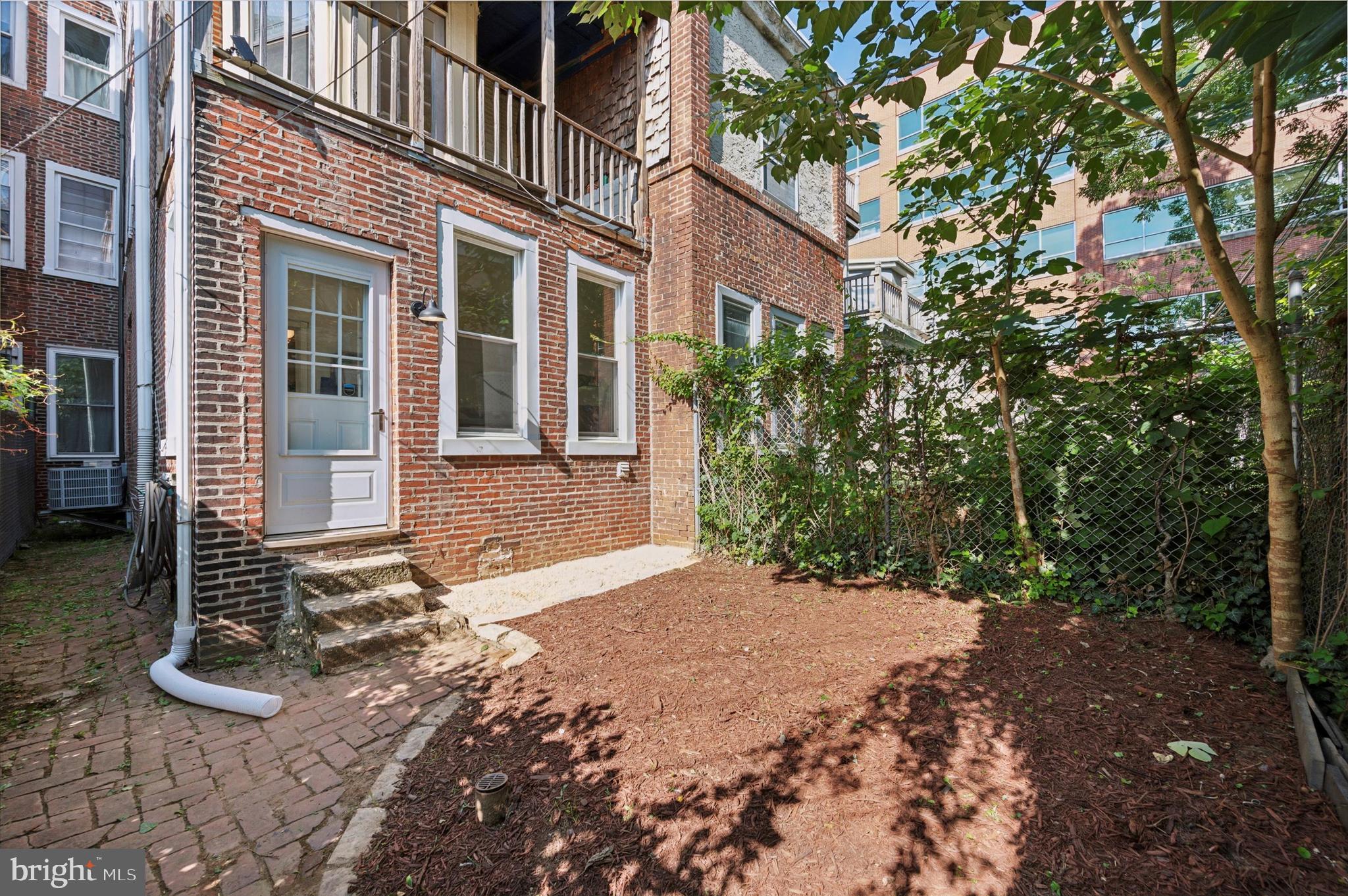 WEST POWELTON - Residential