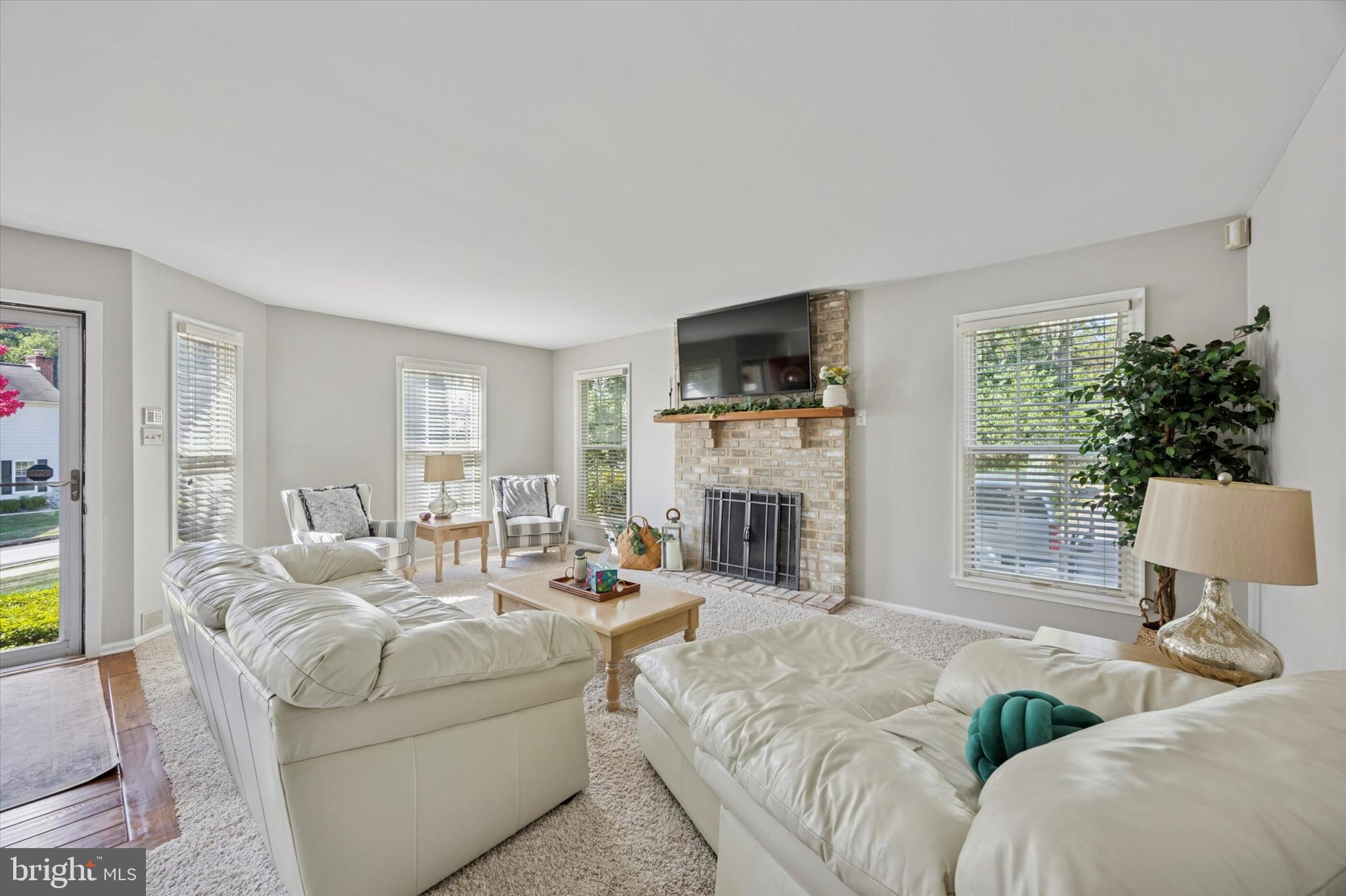 34 ASPEN WAY