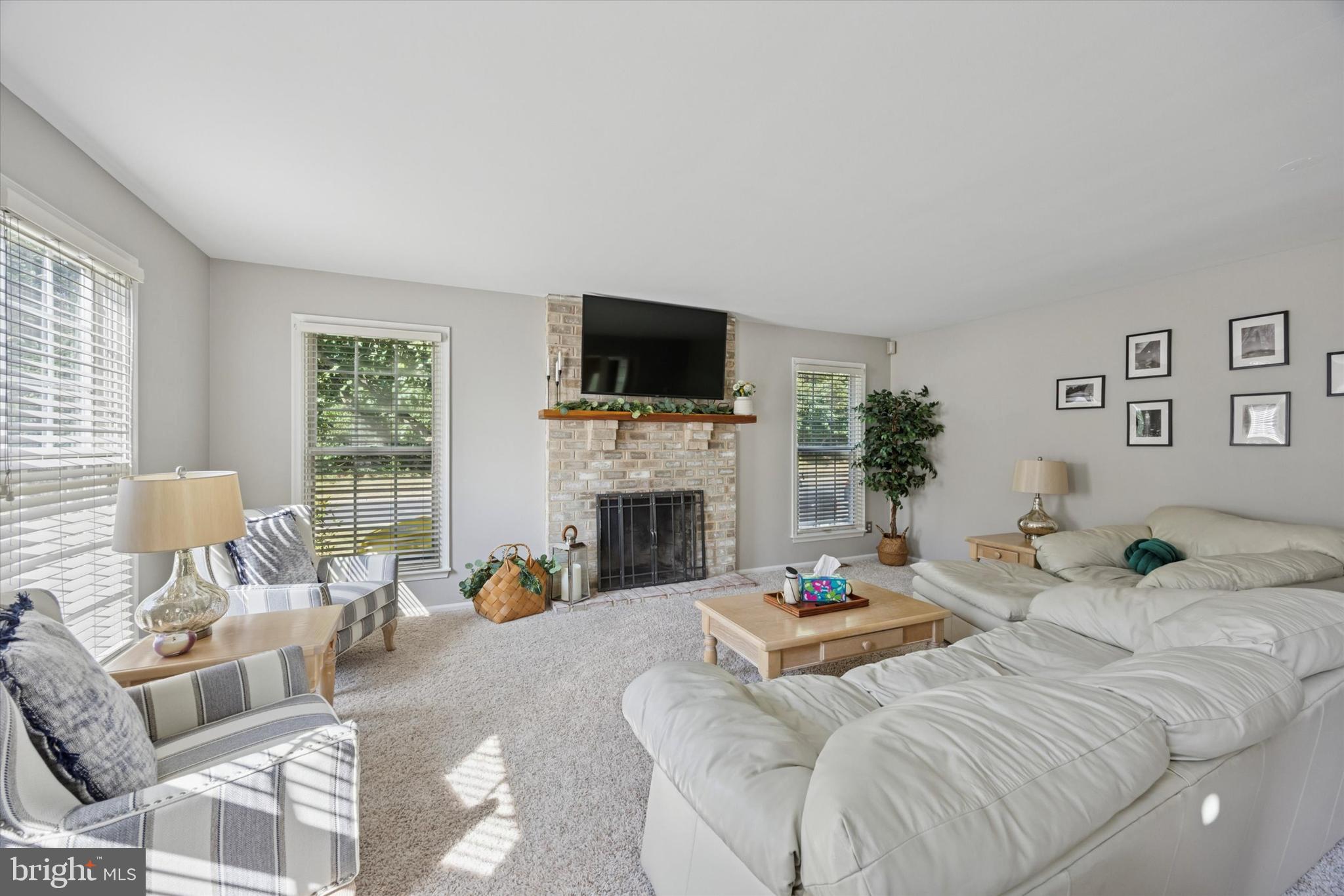 34 ASPEN WAY