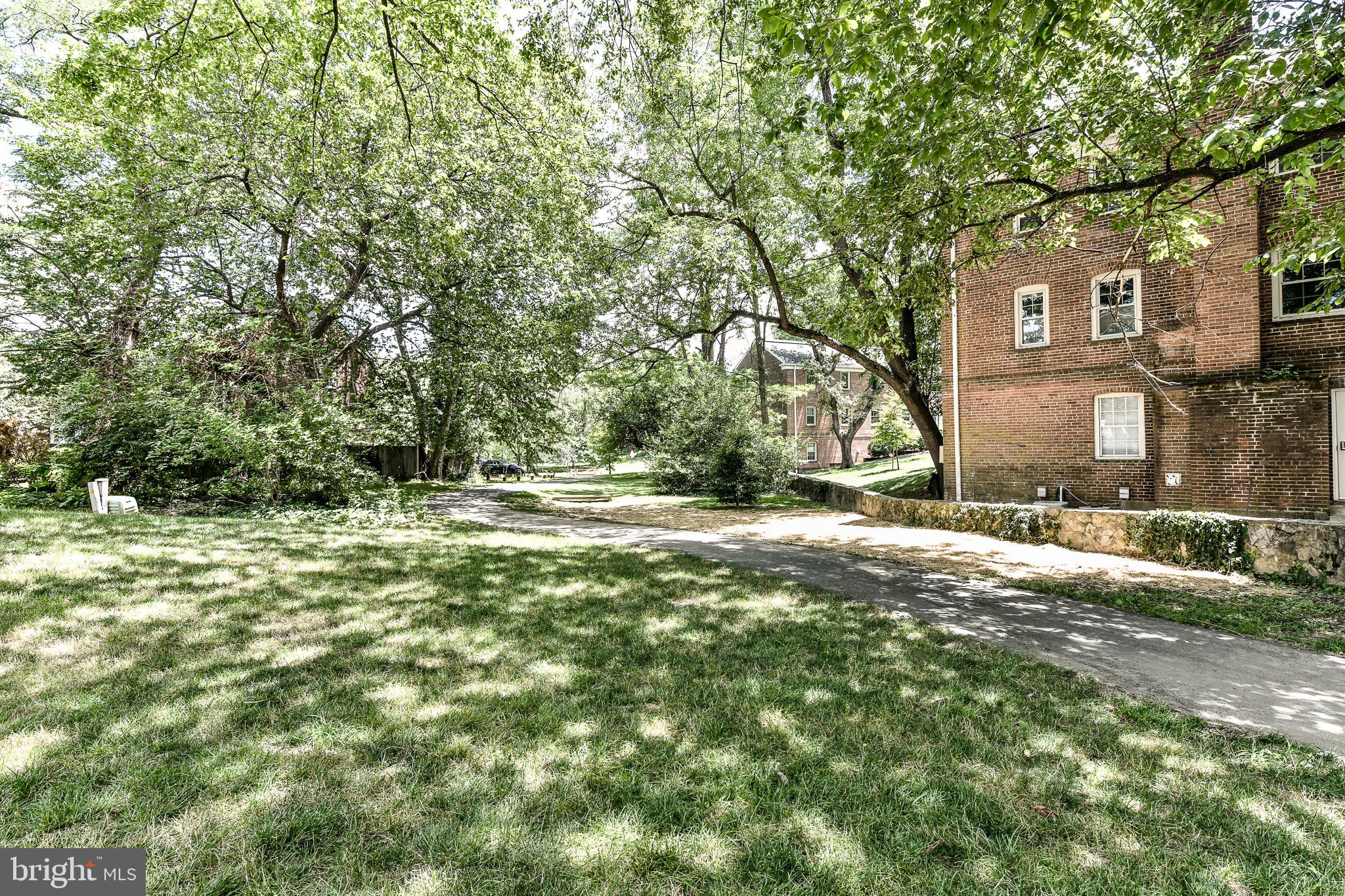 BEDFORD PARK - Residential Lease