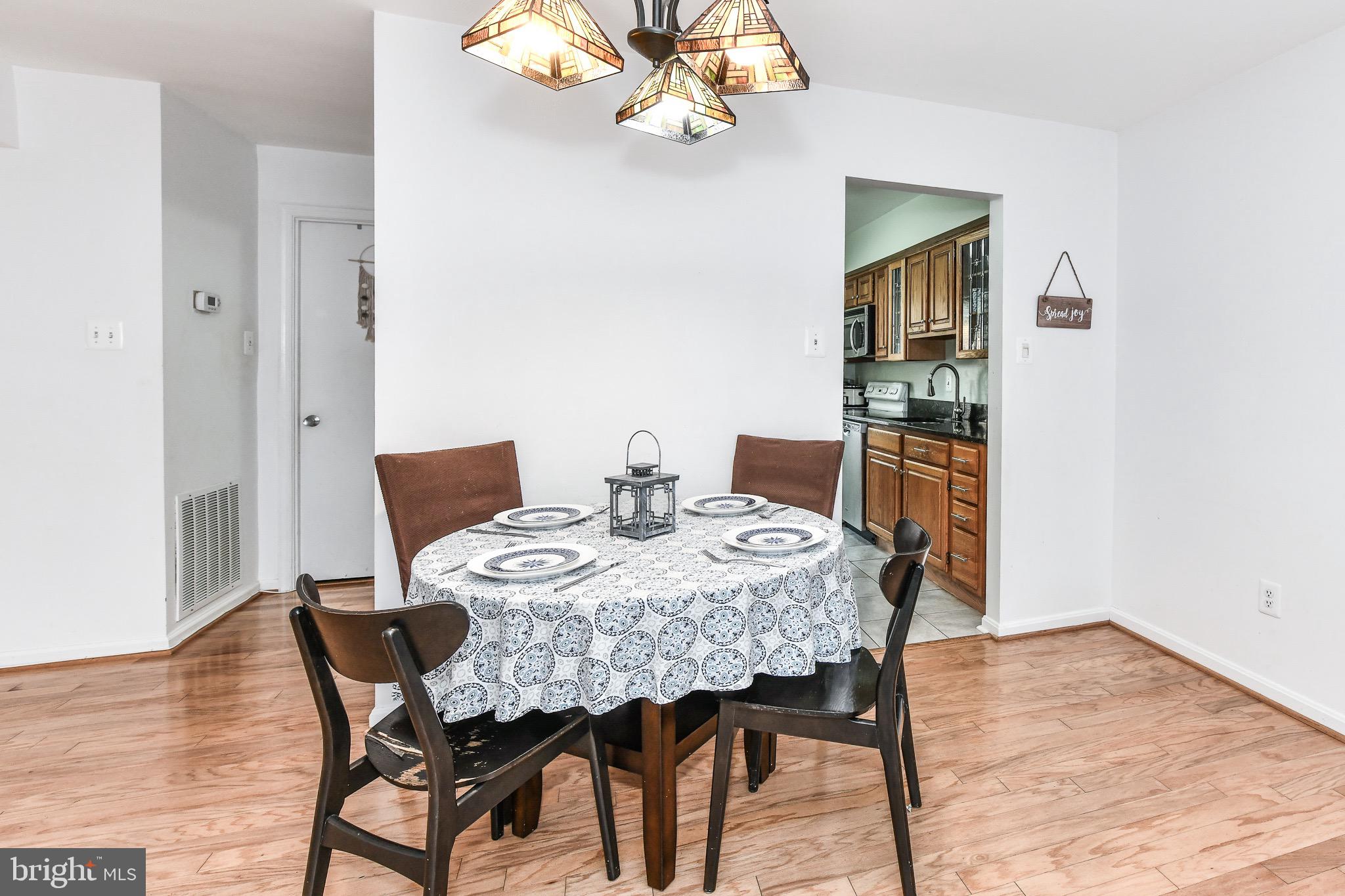 BEDFORD PARK - Residential Lease