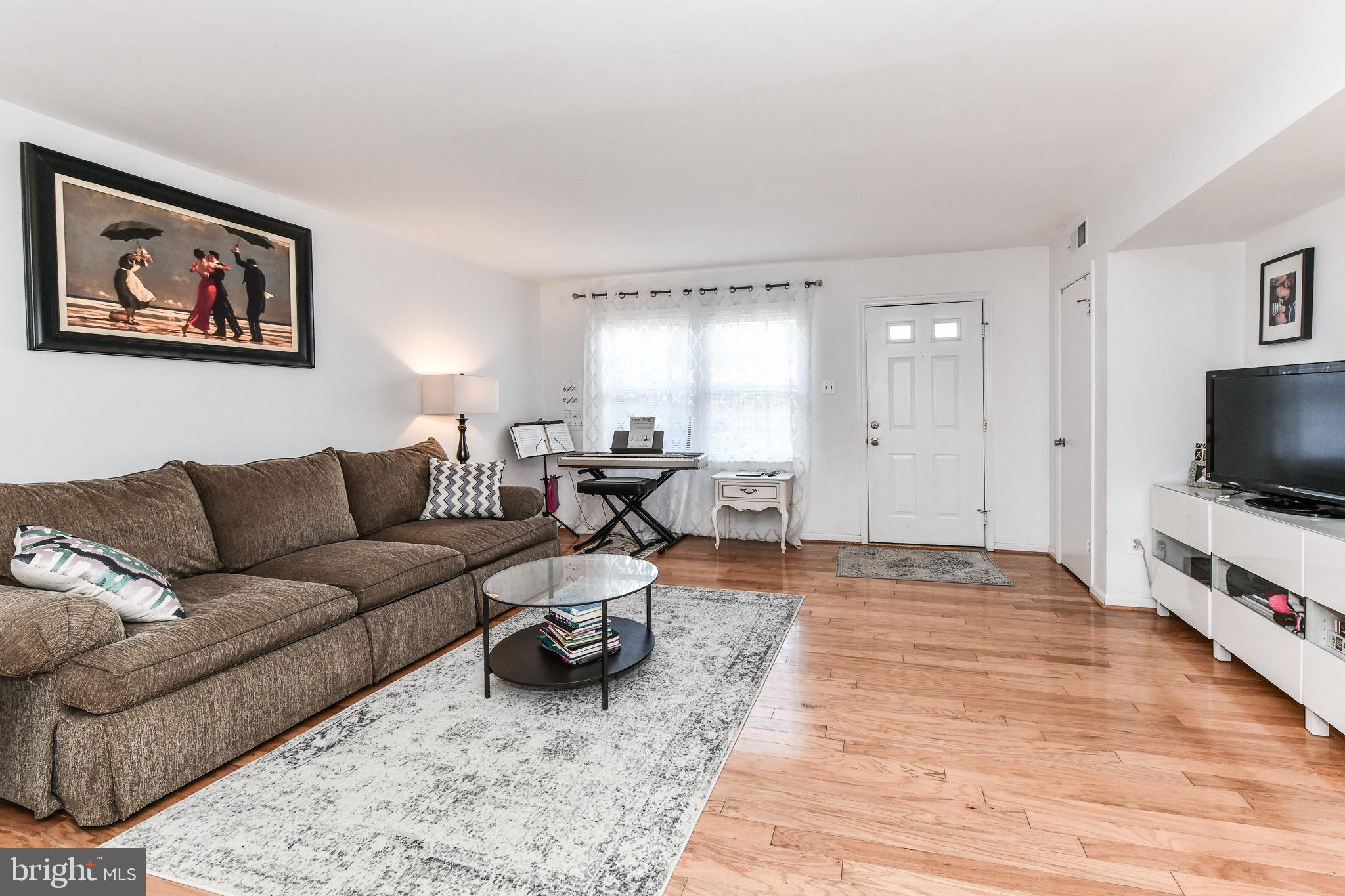 BEDFORD PARK - Residential Lease