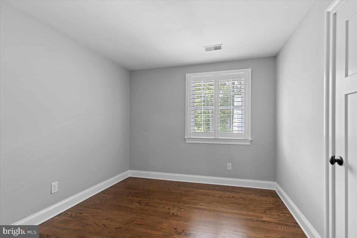 RADNOR HUNT - Residential