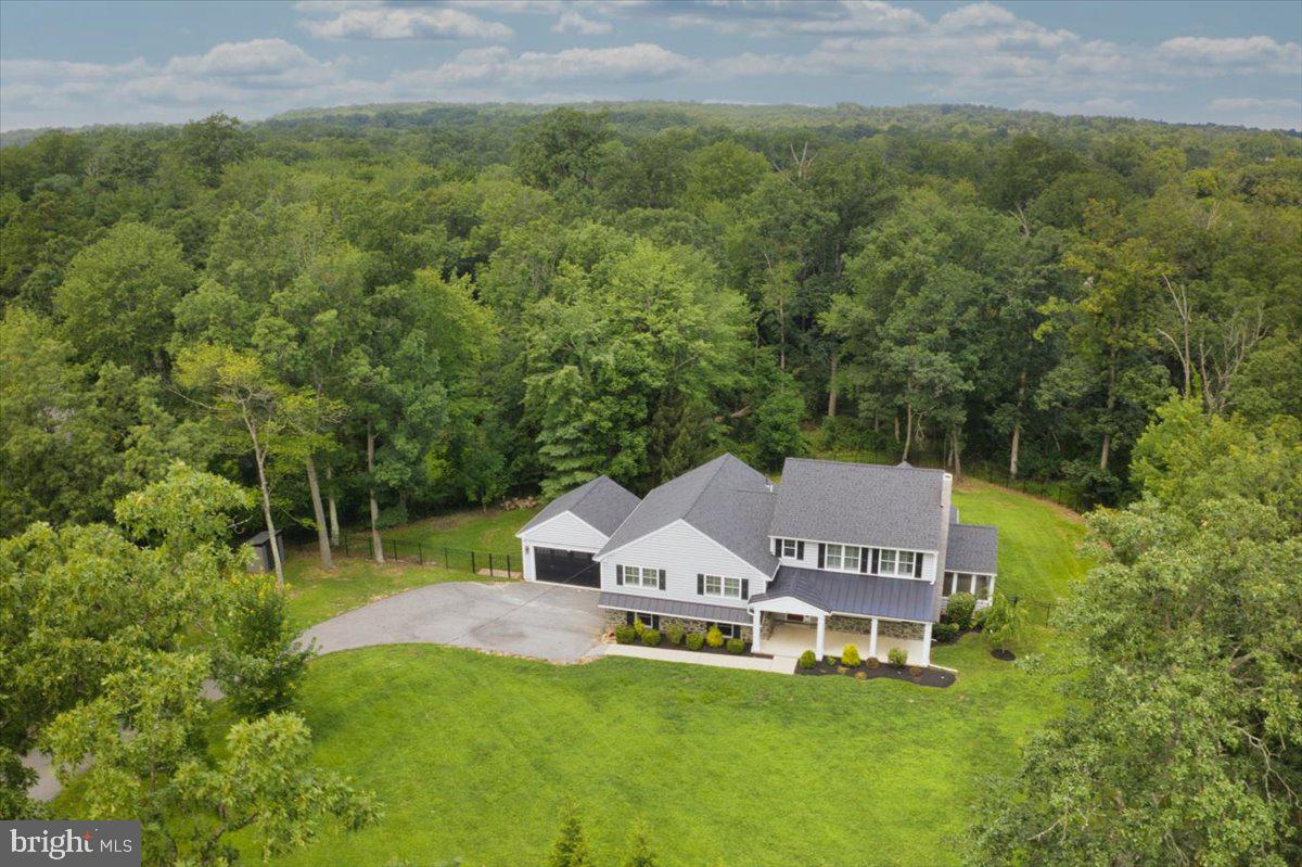 RADNOR HUNT - Residential