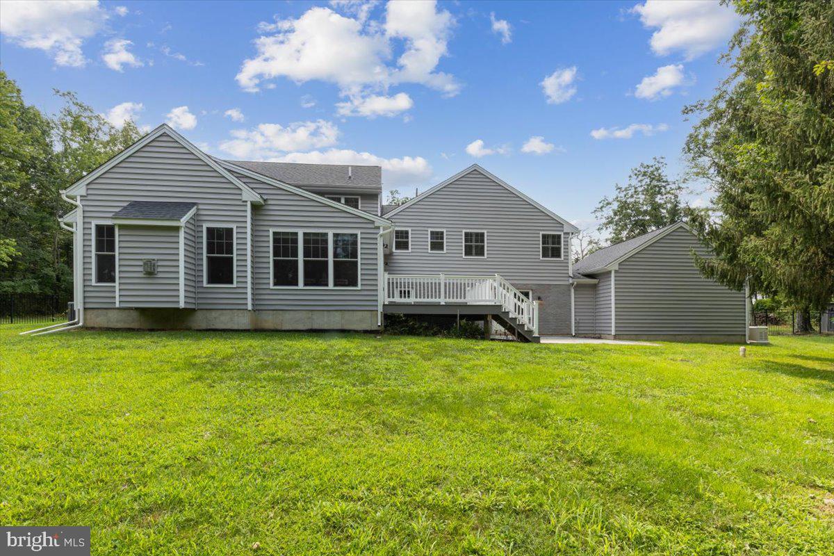 RADNOR HUNT - Residential