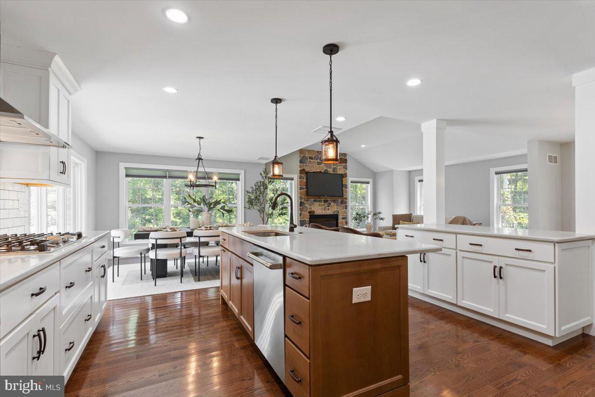 RADNOR HUNT - Residential