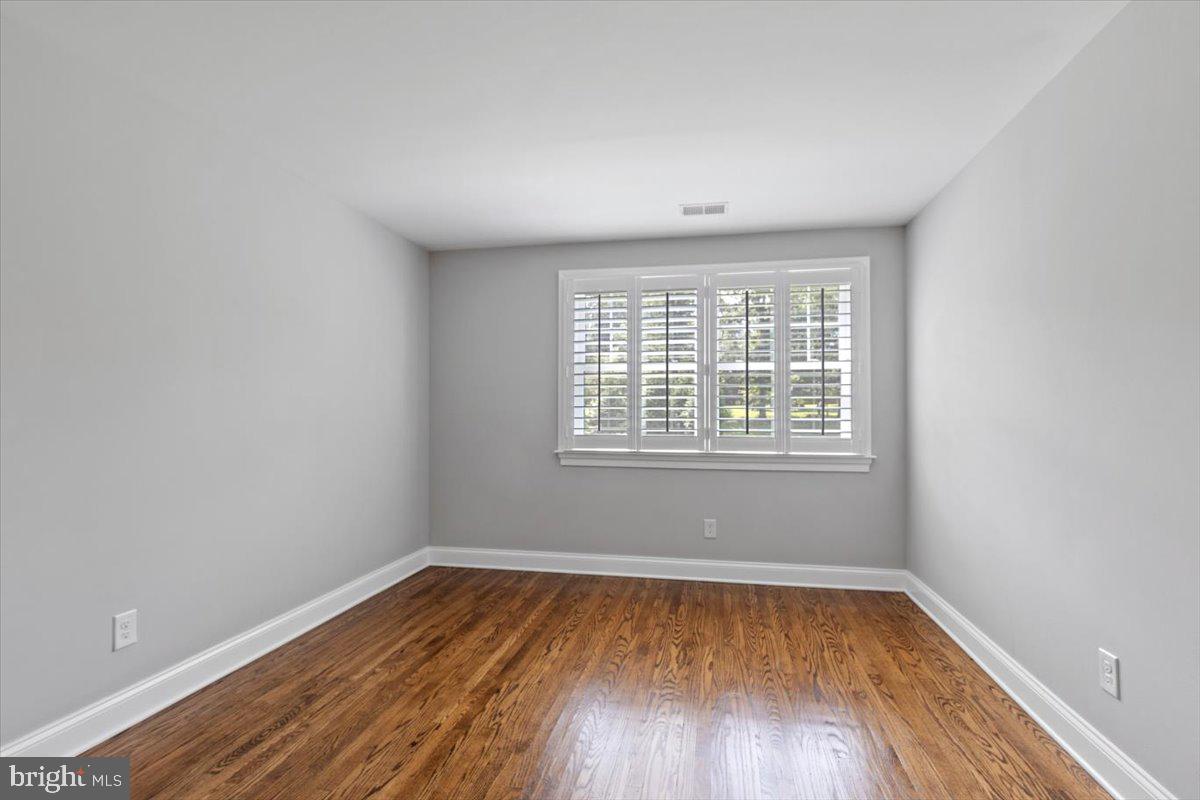 RADNOR HUNT - Residential